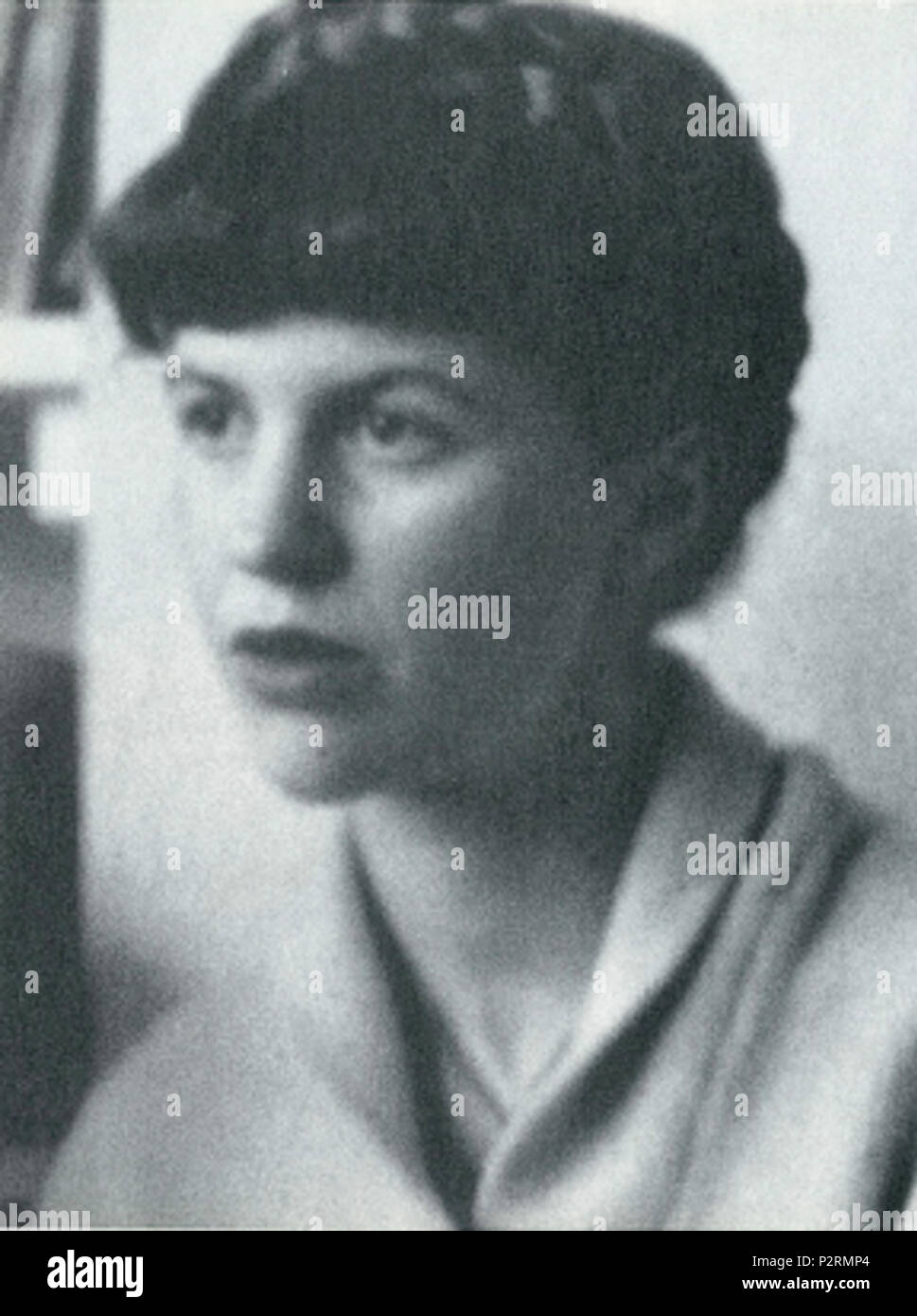 . Englisch: Sylvia Plath, sitzt seitlich an der Kamera an. Vor 1963 (Plath 1963 starb). Giovanni Giovannetti/Grazia Neri 85 Sylvia Plath Stockfoto