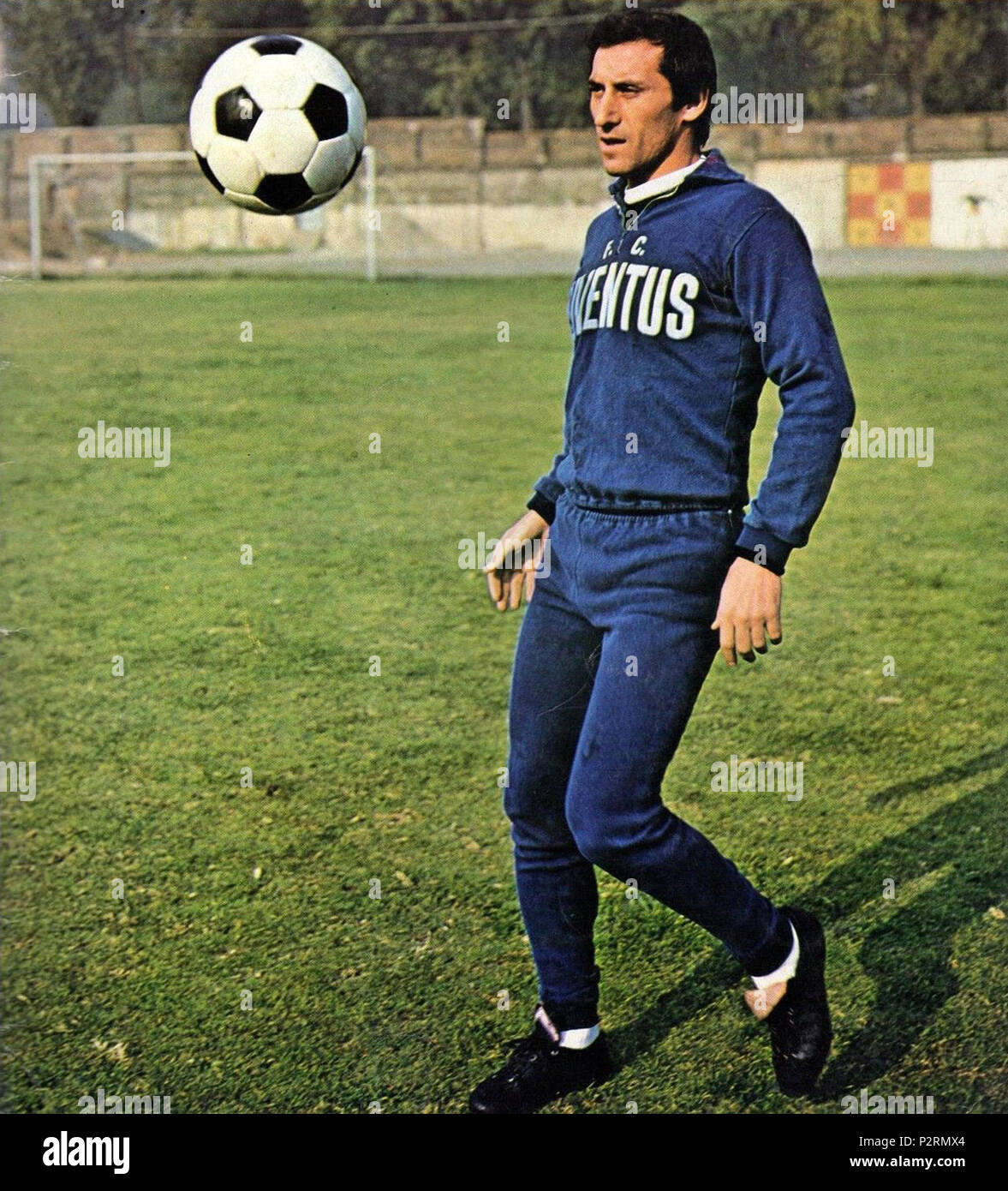. Italiano: Il calciatore italiano Giuseppe Furino in allenamento alla Juventus nel 1974. ca. 1974. Unbekannt 44 FC Juventus - 1974 - Giuseppe Furino (Schulung) Stockfoto