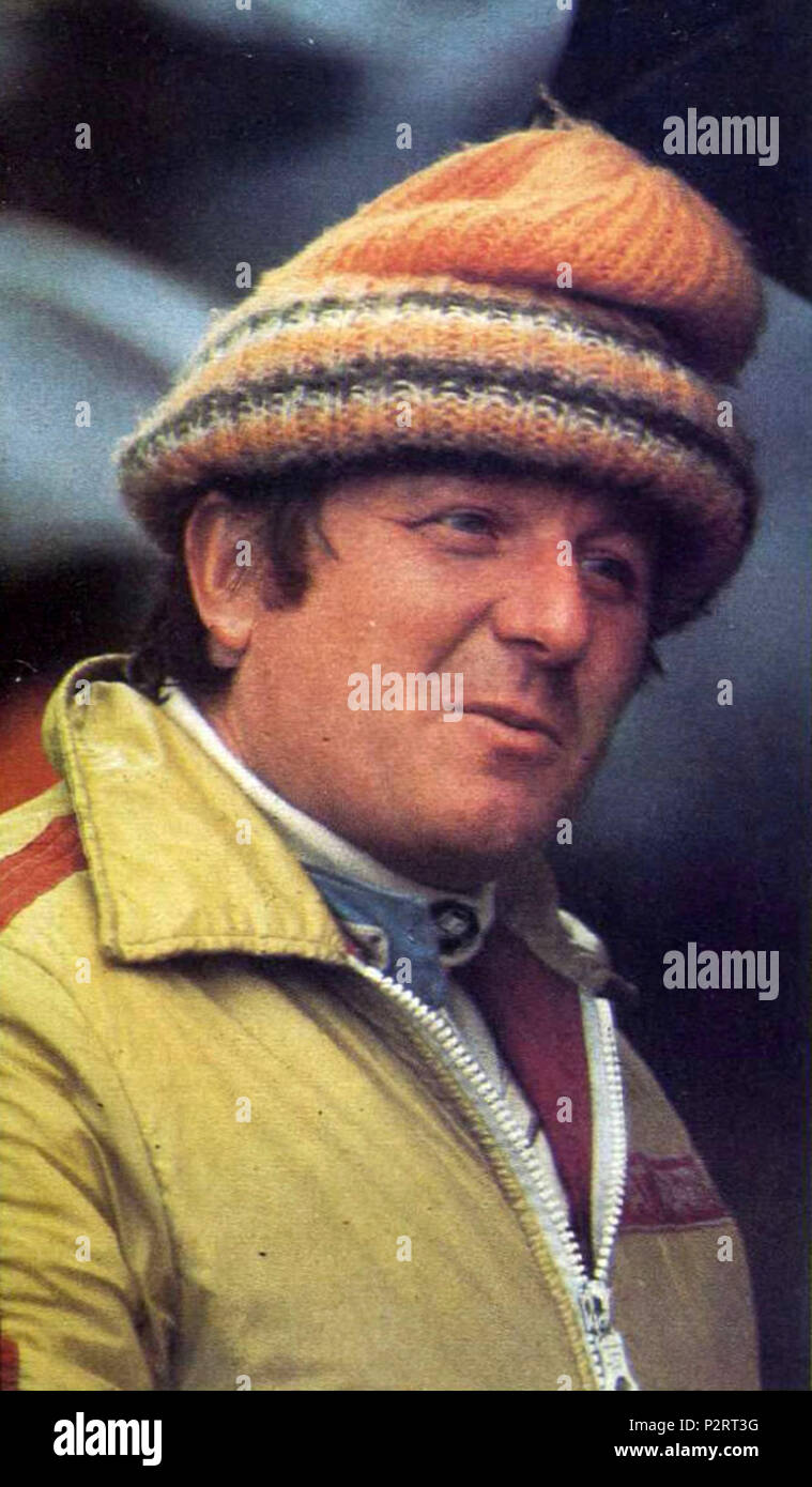 . Italienische Fahrer Giorgio Pianta von Fiat-Abarth auf der Automotive Tour 1975 von Italien. Zwischen dem 12. Oktober 1975 und 17. Oktober 1975. ATTUALFOTO 35 Giorgio Pianta - 1975 Automotive Tour durch Italien Stockfoto