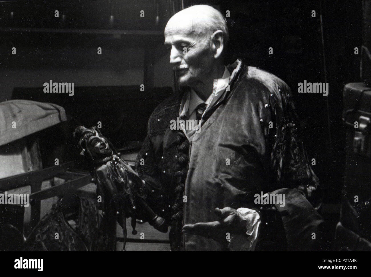 . Englisch: Spielen im Film "Il Bacio Di Tosca" von Daniel Schmid, 1984. 1984. Schmid 51 Manacchini Film Bacio Di Tosca Stockfoto