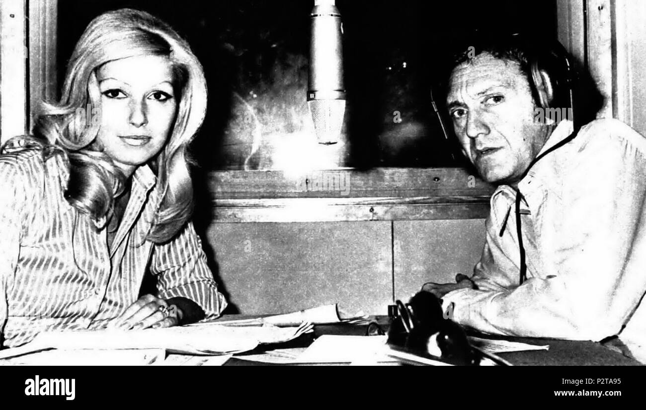 . Vissia Bachieca und Fiorenzo Fiorentini im Studio der Fernsehsendung Voi e io, Rom, 1975. 1975. Unbekannt 92 Vissia Bachieca und Fiorenzo Fiorentini Stockfoto