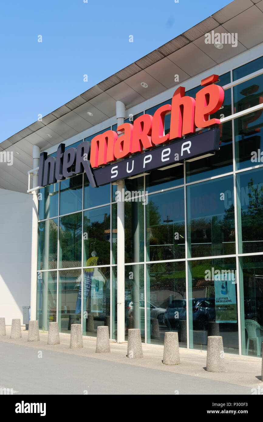 Intermarche supermarkt Fotos und Bildmaterial in hoher Auflösung Alamy