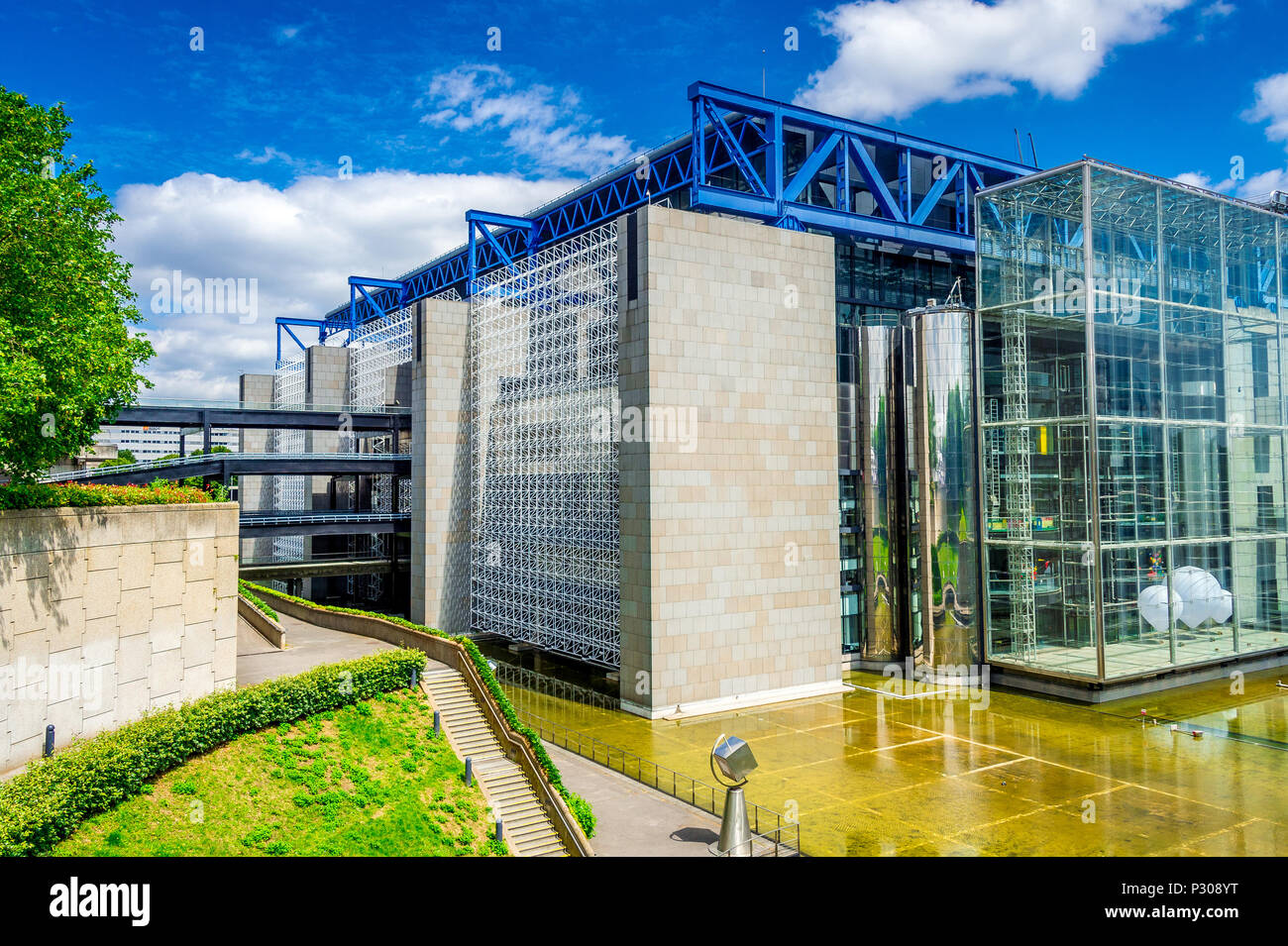 "Cité des Sciences et de l'Industrie innerhalb des Parc de la Villette in Paris, Frankreich Stockfoto