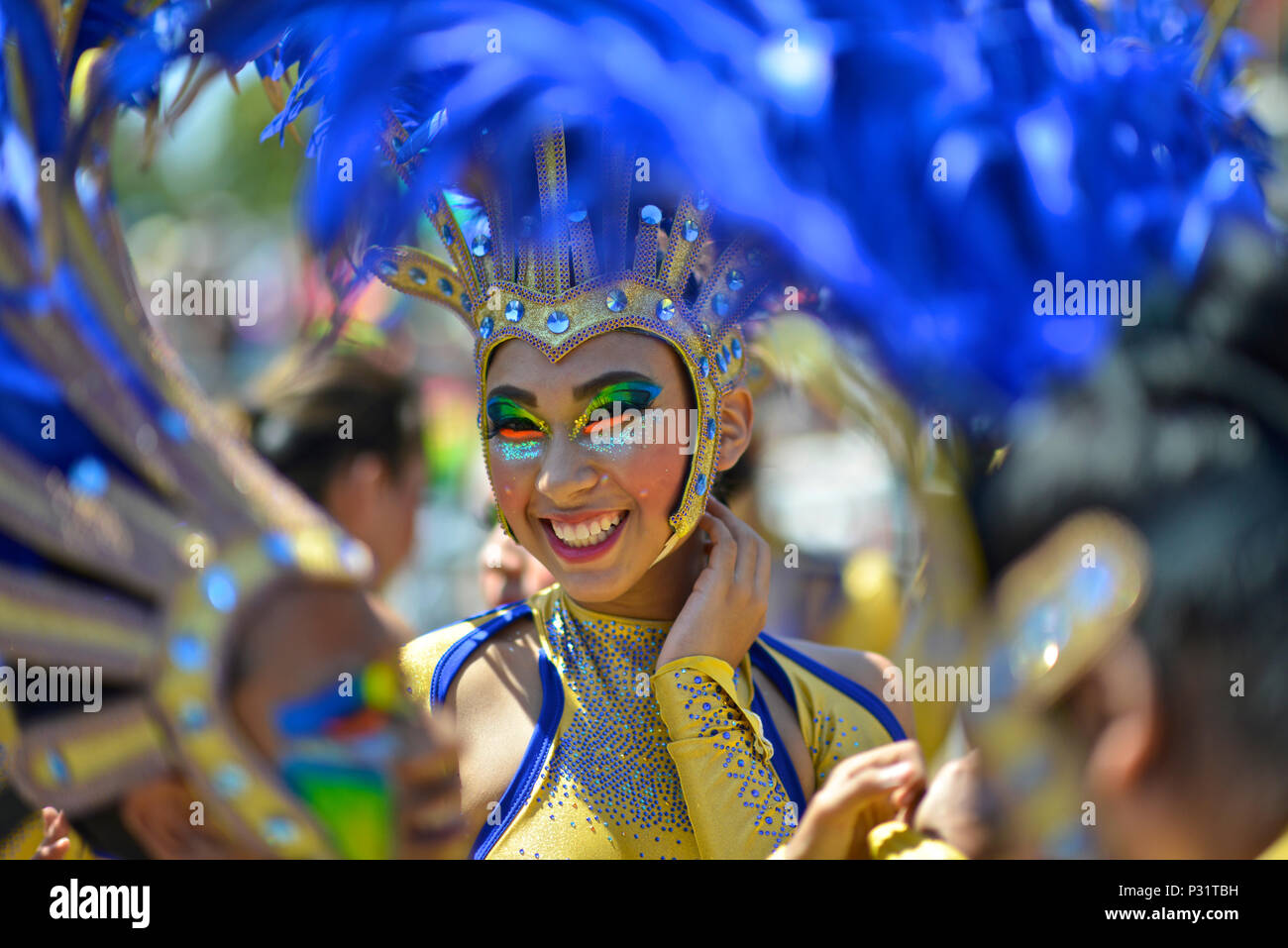 AfroCaribe Comparsa, einer der bekanntesten und bunte Karneval. Schlacht von Blumen, Barranquilla Karneval. Stockfoto