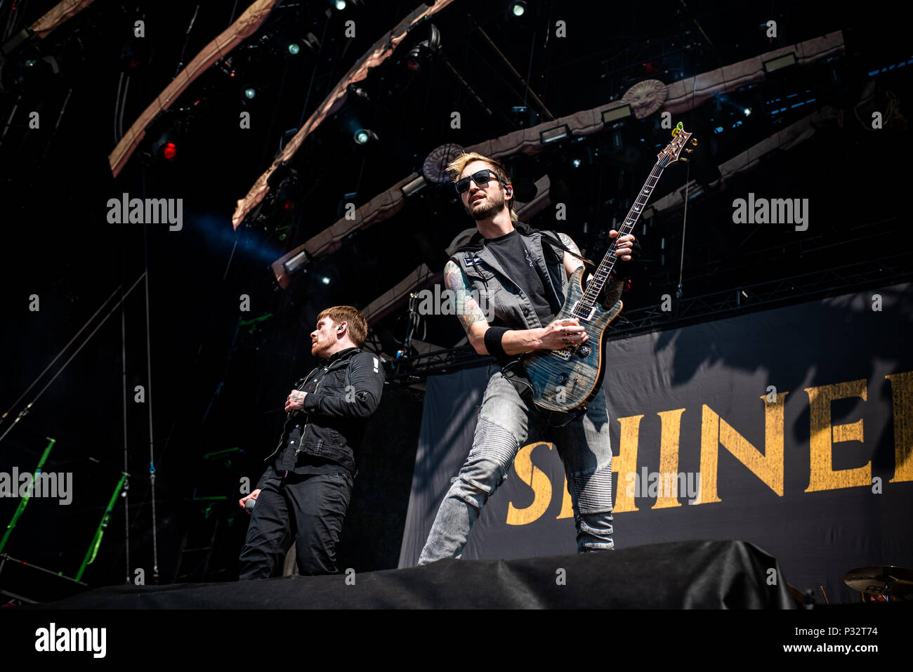 Florenz, Italien. 17 Jun, 2018. Die amerikanische Band Shinedown live auf  der Bühne des Firenze Rocks Festival 2018, Öffnung für Iron Maiden. Foto:  Alessandro Bosio/Alamy leben Nachrichten Stockfotografie - Alamy