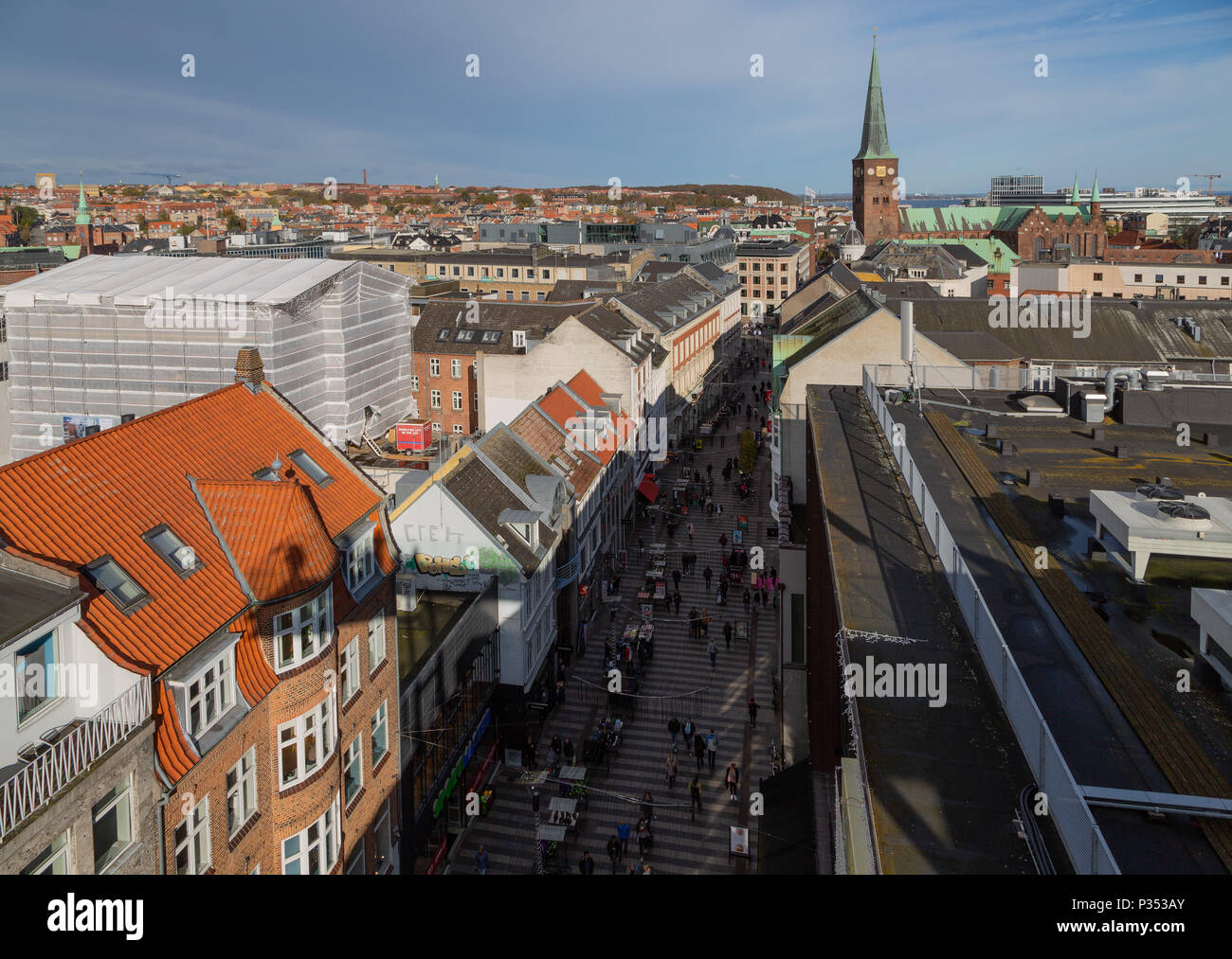 Panorama über Aarhus gesetzt Fra stormagasinet Sallings udsigtsterrasse. Panorama von Aarhus vom Salling Terrasse gesehen. N, 10,206672 56,1443044 Stockfoto