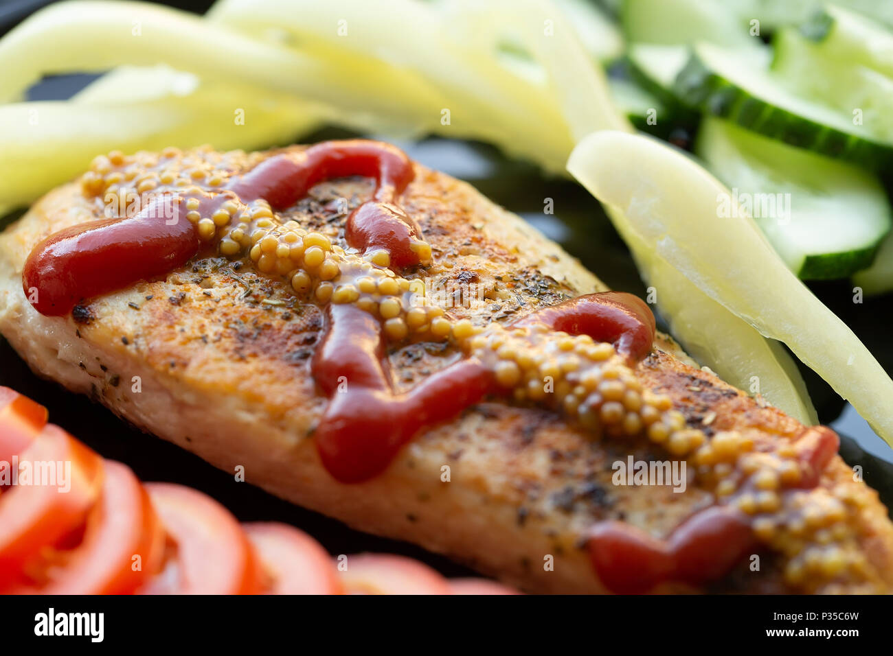 Hähnchensteak -Fotos und -Bildmaterial in hoher Auflösung – Alamy