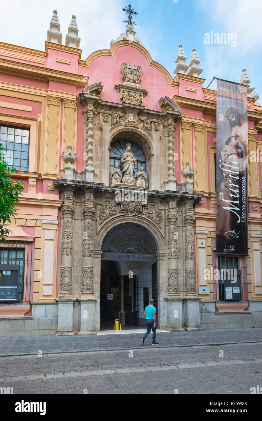 Museo de Bella Artes, Ansicht des barocken Eingangs zum Museo de Bellas Artes (Kunstmuseum) in der Altstadt von Sevilla - Sevilla - Spanien. Stockfoto