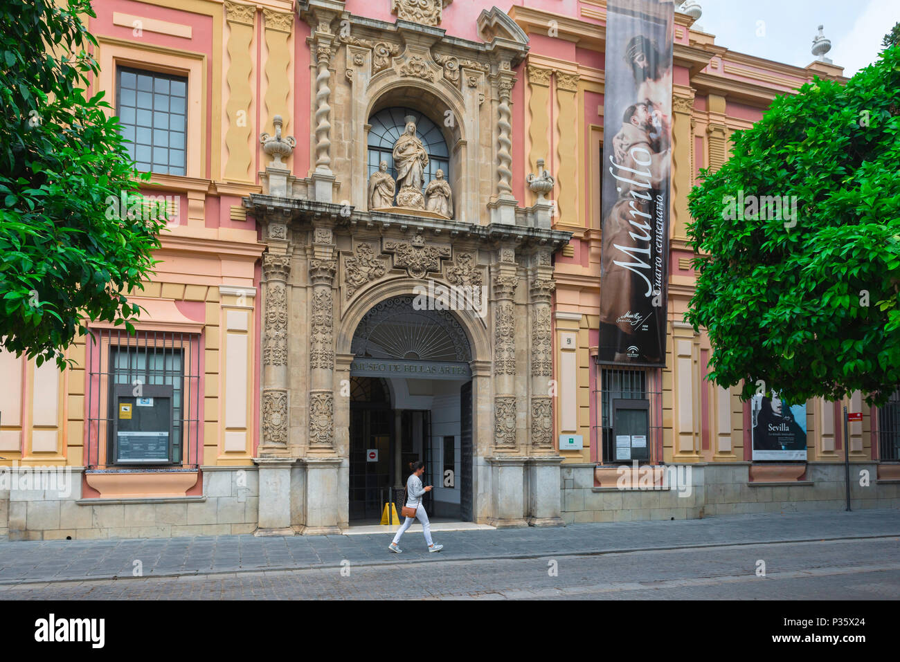 Sevilla Art Gallery, mit Blick auf die barocken Eingang zum Museo de Bellas Artes (Museum der Kunst) in der Altstadt von Sevilla - Sevilla - Spanien. Stockfoto