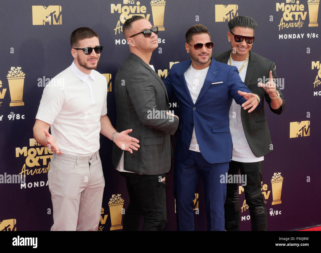 Vinny Guadagnino, Mike Sorrentino, Ronnie Ortiz-Magro und DJ Pauly D der MTV Reality Show "Jersey Shore' die Teilnahme an der 2018 MTV Movie und TV Auszeichnungen bei den Barker Hangar in Los Angeles, USA statt. PRESS ASSOCIATION Foto. Bild Datum: Samstag, Juni 16, 2018. Photo Credit: Francis Specker/PA-Kabel Stockfoto