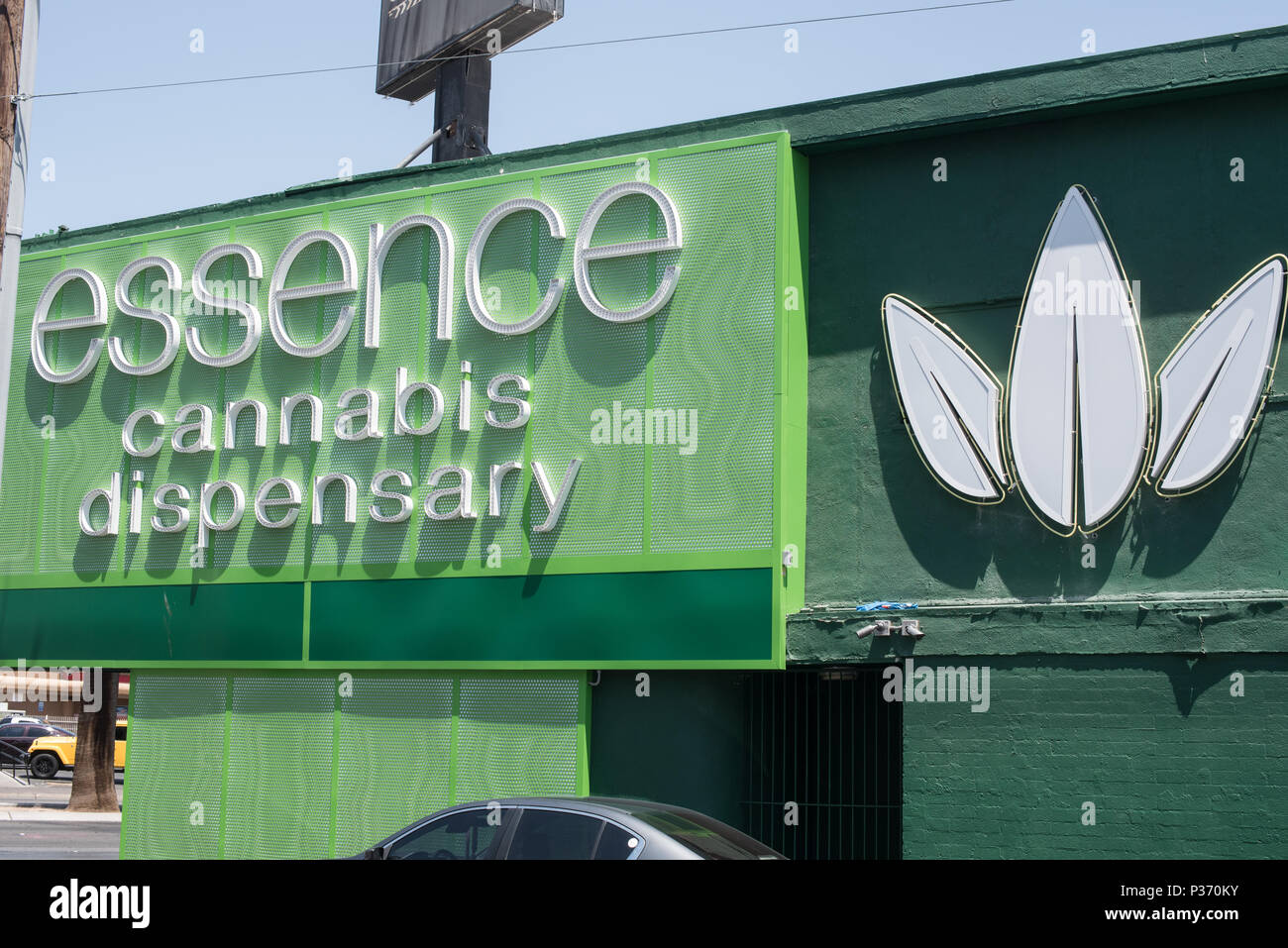Cannabis legalisiert Essenz Apotheke Shop am Las Vegas Boulevard in Nevada,  USA Stockfotografie - Alamy