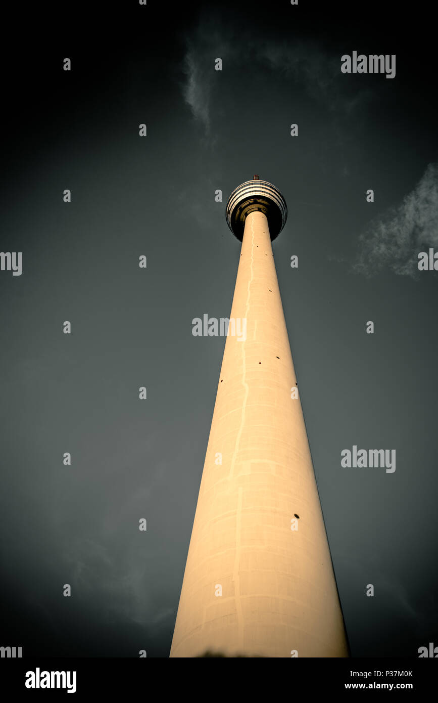 Fernsehturm in Stuttgart, Deutschland - erste TV-Turm der Welt Stockfoto