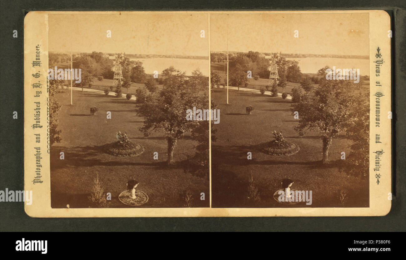 . Von S.H. Von Sheffield Haus Süden. [Blick auf den Garten.] Alternative Titel: Blick auf Oconomovoc und Umgebung. Abdeckung: 1865?-1885?. Quelle Impressum: 1865?-1885?. Digitale Element veröffentlicht 1-28 2006; 4-23-2009 aktualisiert. 113 von S.H. Von Sheffield Haus Süden. (Blick auf den Garten.), D.G. Munger Stockfoto