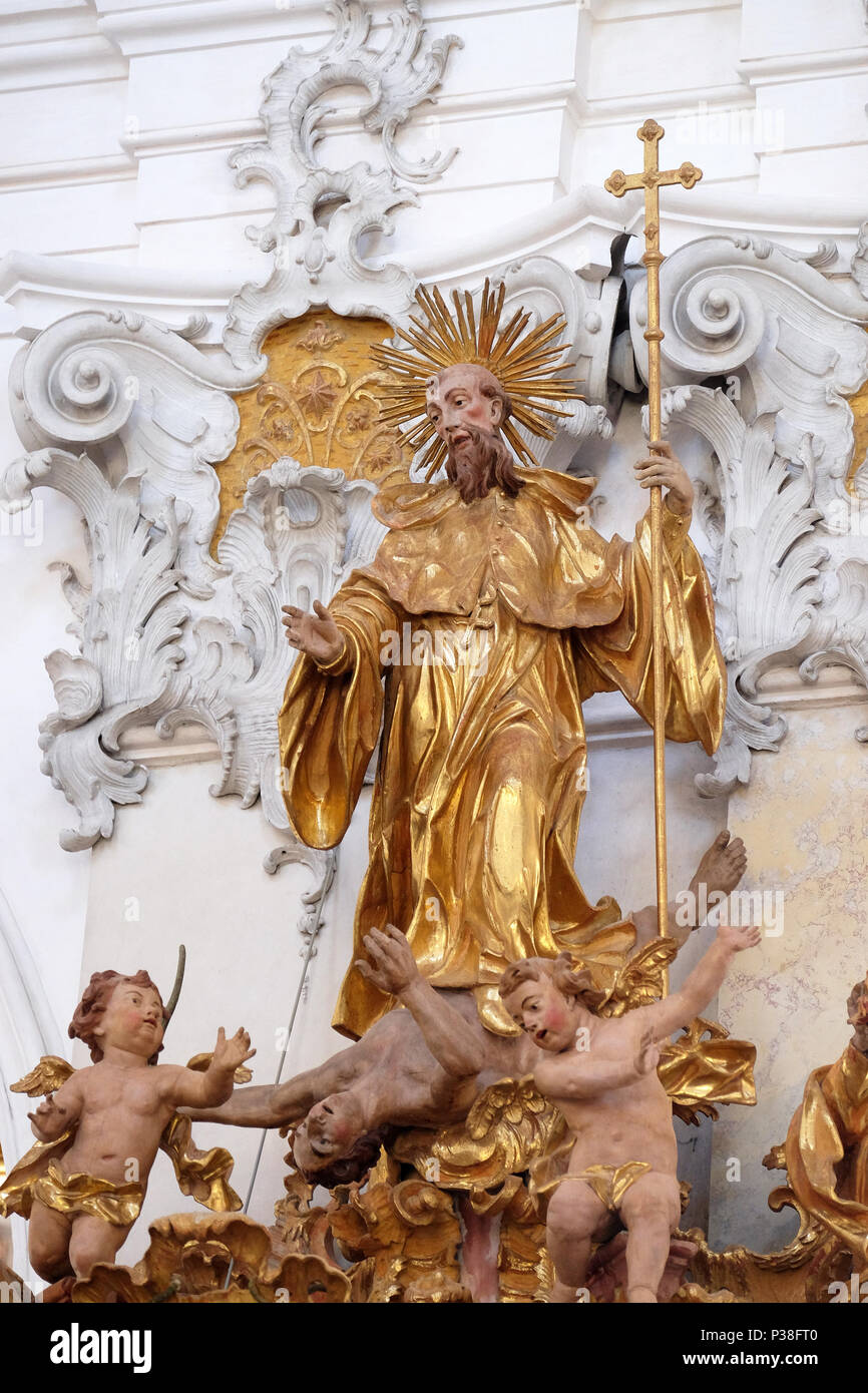 Der heilige Benedikt Statue auf Kanzel in Amorbach Benediktinerkloster