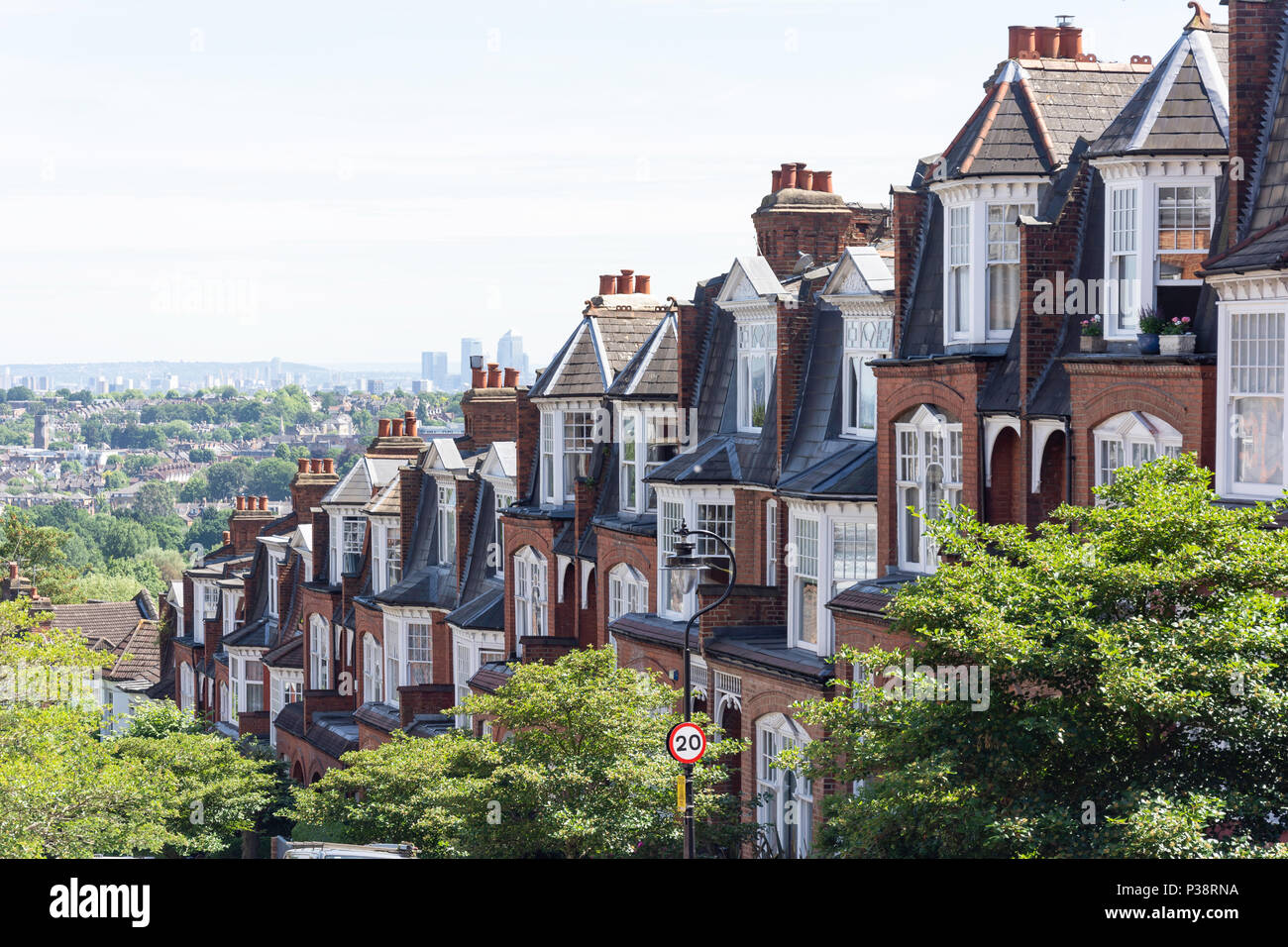 Reihenhäuser, Hillfield Park, Muswell Hill, London Borough von Haringey, Greater London, England, Vereinigtes Königreich Stockfoto