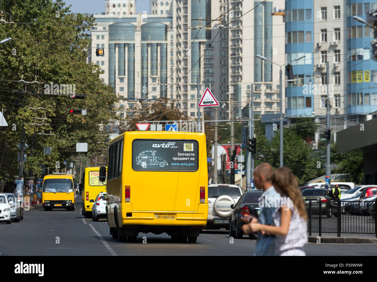 Odessa, Ukraine, Straße der Verkehr in der Stadt Stockfoto