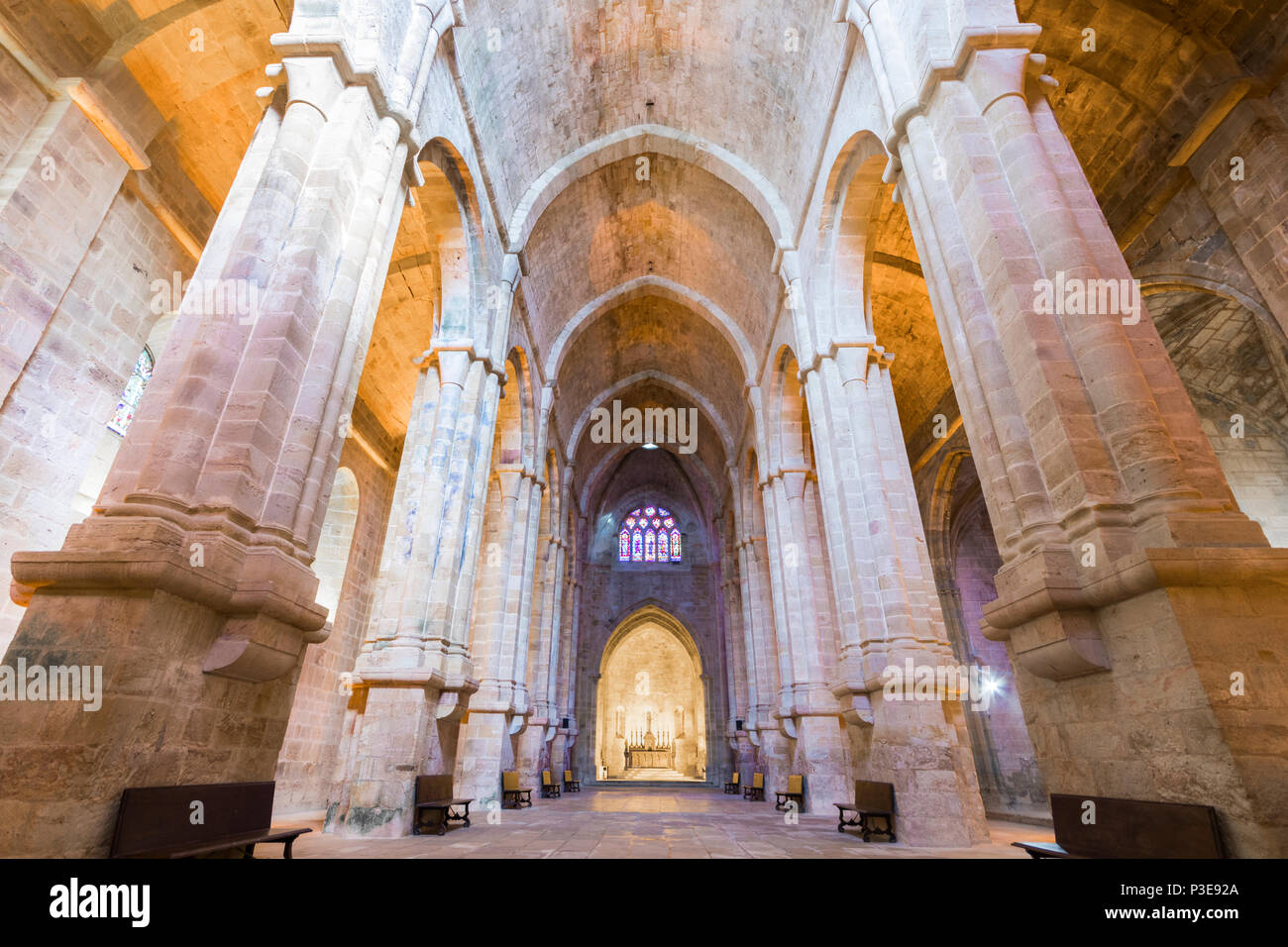 Die Abbaye de Fontfroide, eine ehemalige Zisterzienser Kloster und Abtei in Frankreich Stockfoto