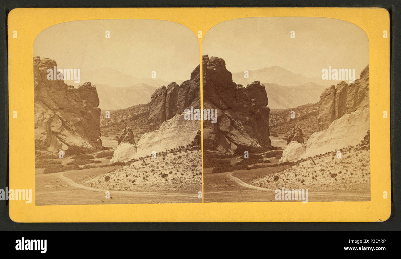 . Das Gateway, Eingang zum Garten der Götter, und Pike's Peak zehn Meilen entfernt. Alternative Titel: Gurnsey Rocky's Blick auf die Berge. Szenen auf der Linie der Denver und Rio Grande R. R.1. Abdeckung: 1865?-1925. Quelle Impressum: 1865?-1925.. Digitale Element veröffentlicht 10-28-2005; 2-13-2009 aktualisiert. 308 Das Tor, Eingang zum Garten der Götter, und Pike's Peak 10 Meilen entfernten, Gurnsey, B. H. (Byron H.), 1833-1880 Stockfoto