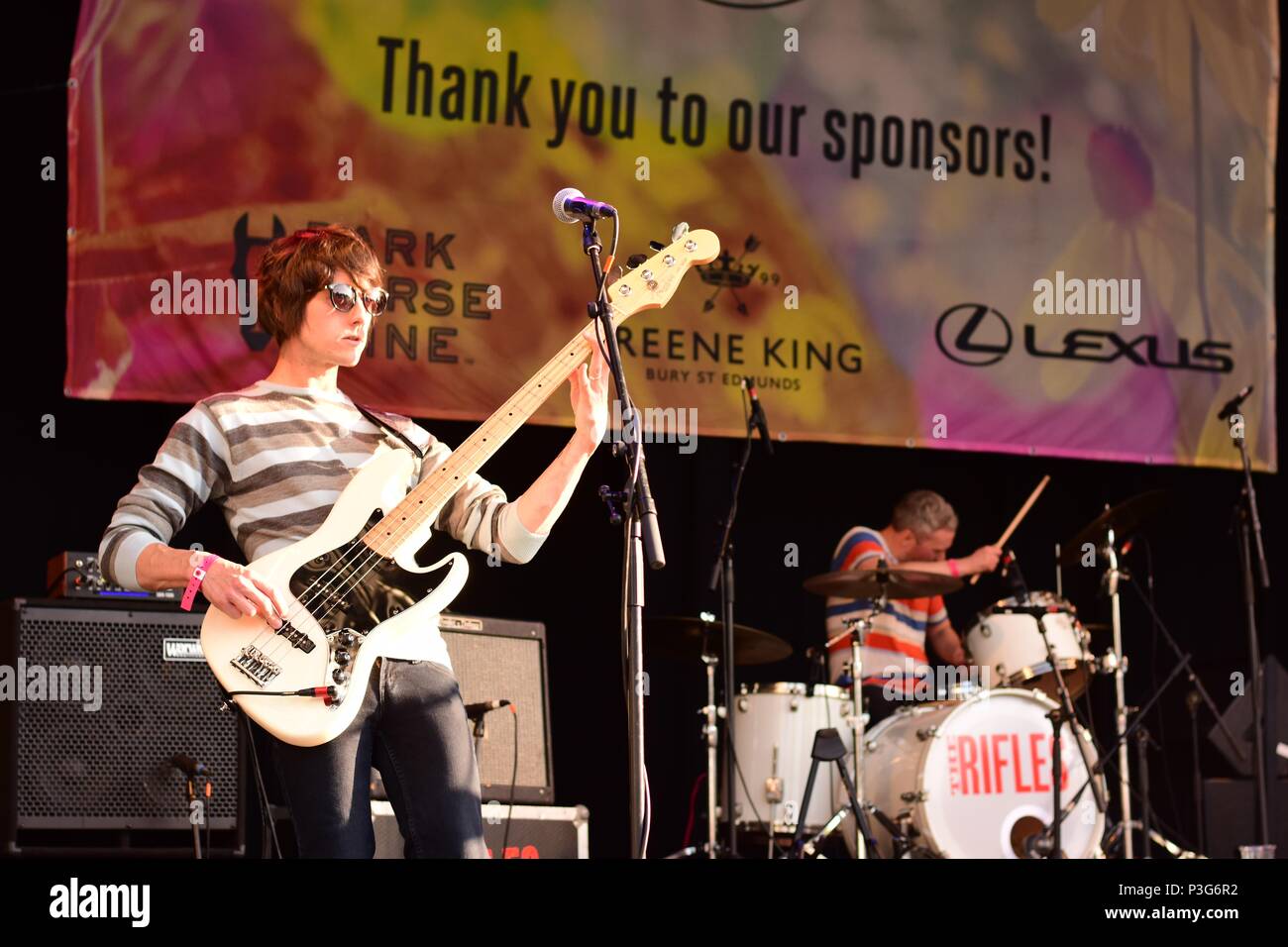 Die Gewehre rock Bath, England - Pub im Park Festival, Juni 2018 Stockfoto