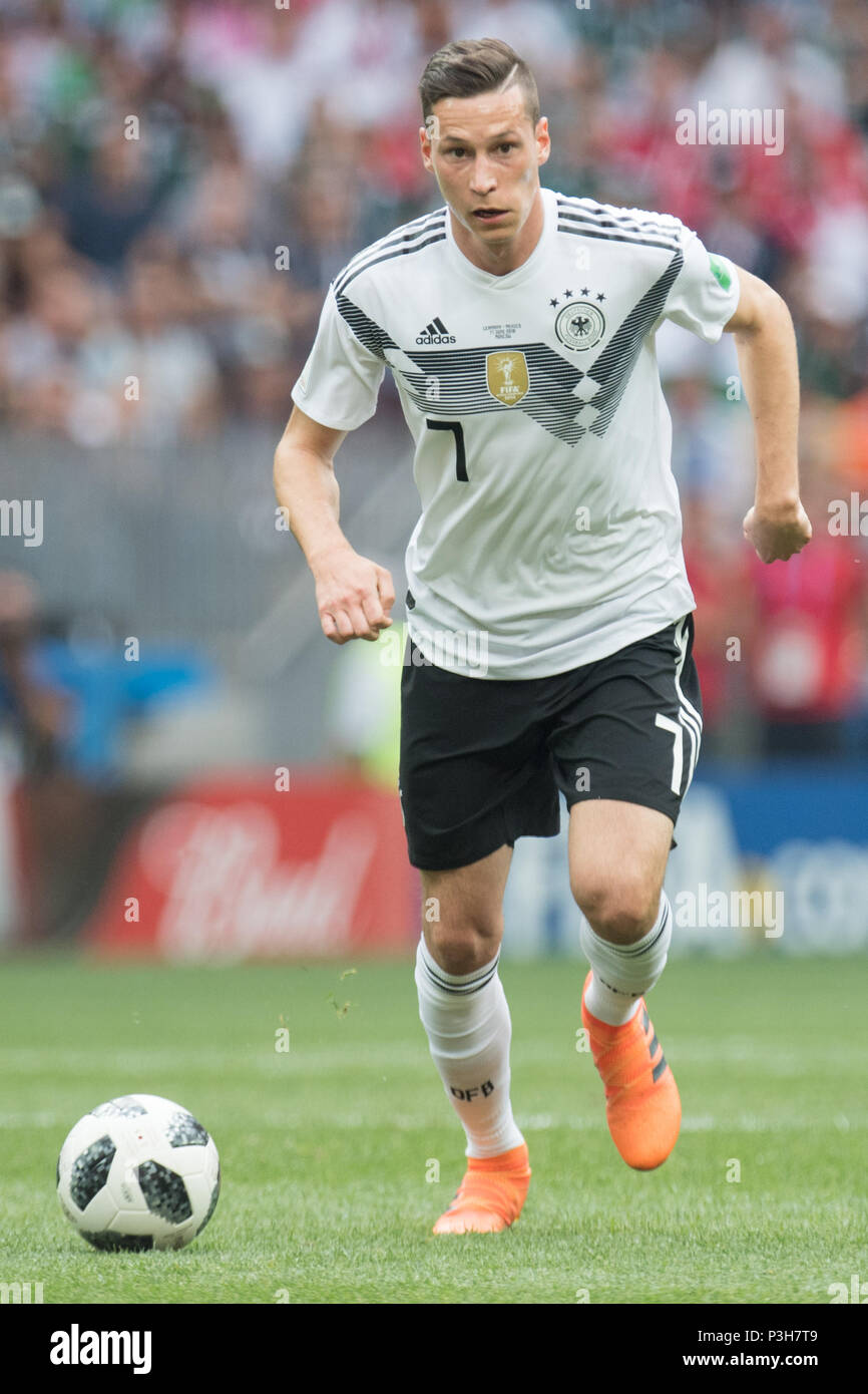 Julian Draxler (GER) mit Kugel, Single Action mit Kugel, Aktion, vollständige Abbildung, Porträt, Deutschland (GER) - Mexiko (MEX) 0:1, Vorrunde, Gruppe F, Spiel 11, am 17.06.2018 in Moskau; Fußball-WM 2018 in Russland vom 14.06. - 15.07.2018. | Verwendung weltweit Stockfoto