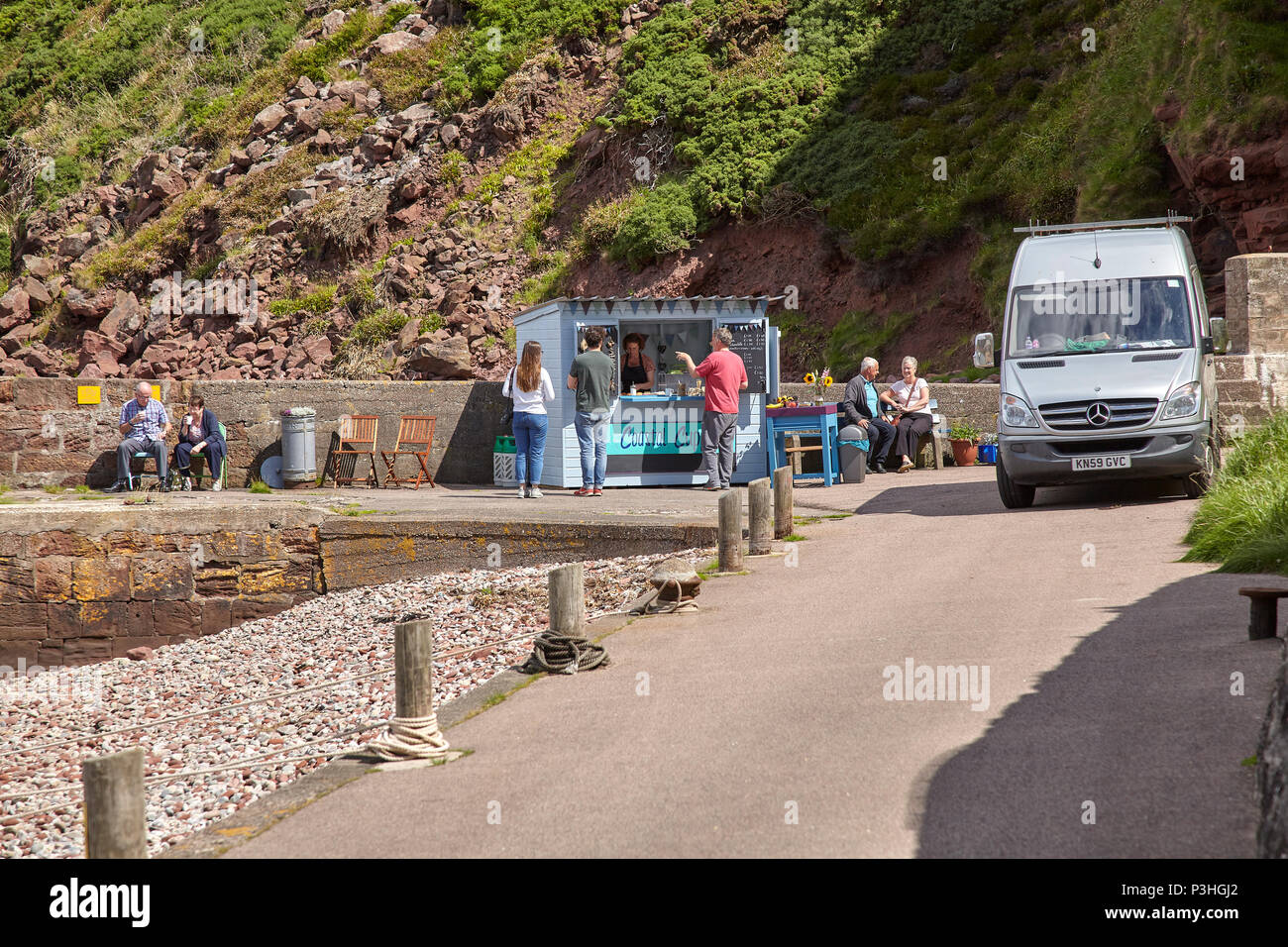 Mobile Gastronomie und Café am Hafen Pennan. Aberdeenshire. Zum Film "Local Hero" verwendet Stockfoto