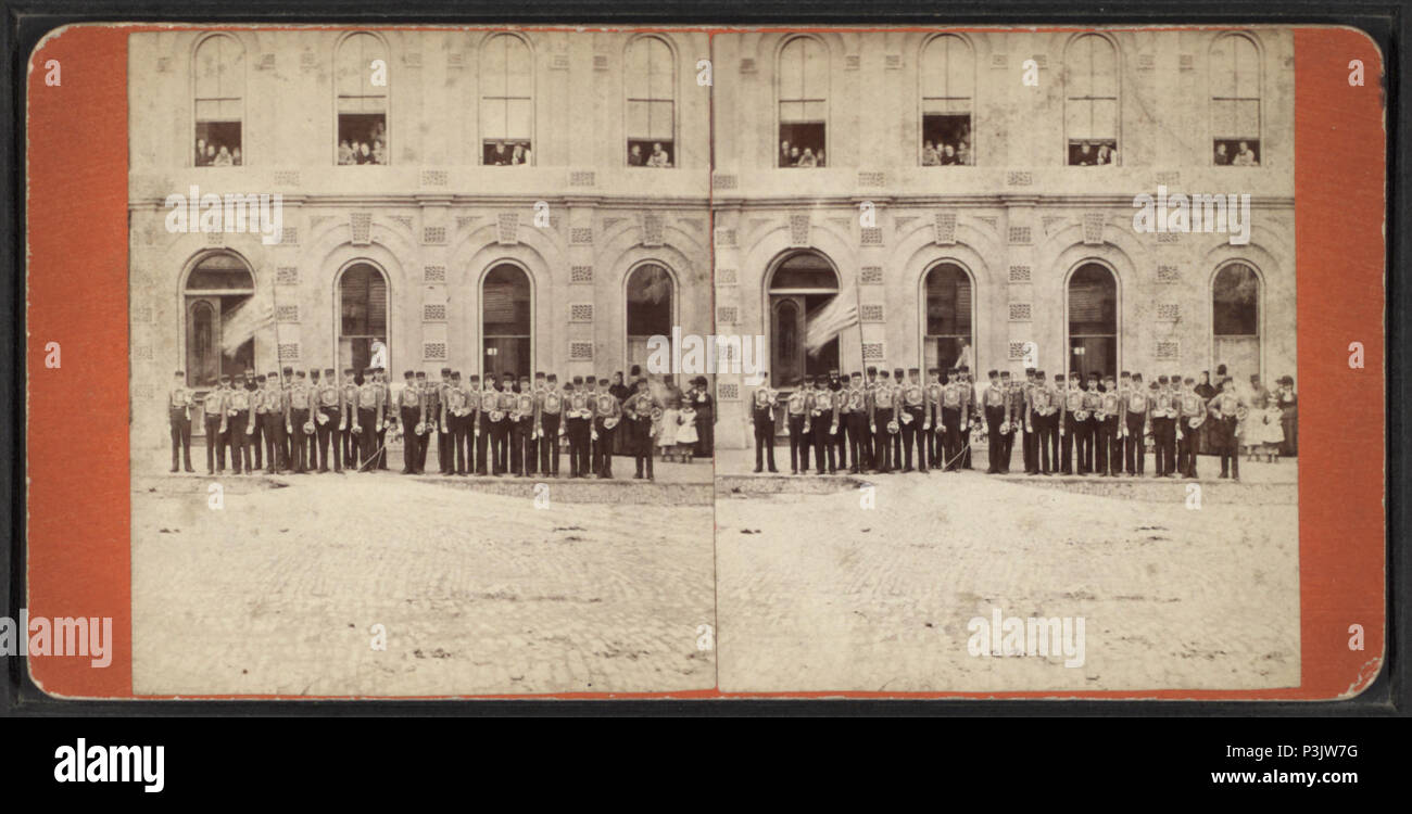 . Jungen im militärischen Stil einheitlich. Abdeckung: [1870?-1900?]. Quelle Impressum: [1870?-1900?]. Digitale Element veröffentlicht 6-14 2006; 2-11-2009 aktualisiert. 42 Jungen im militärischen Stil einheitlich, von F. B. Pressen Stockfoto