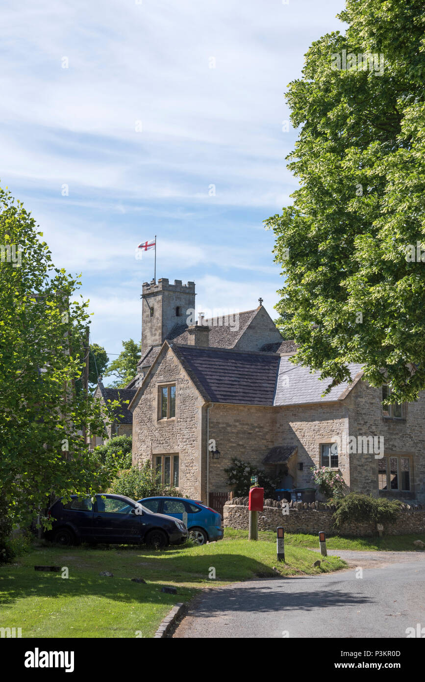 St. Marien Kirche, Swinbrook, Oxfordshire, Vereinigtes Königreich Stockfoto