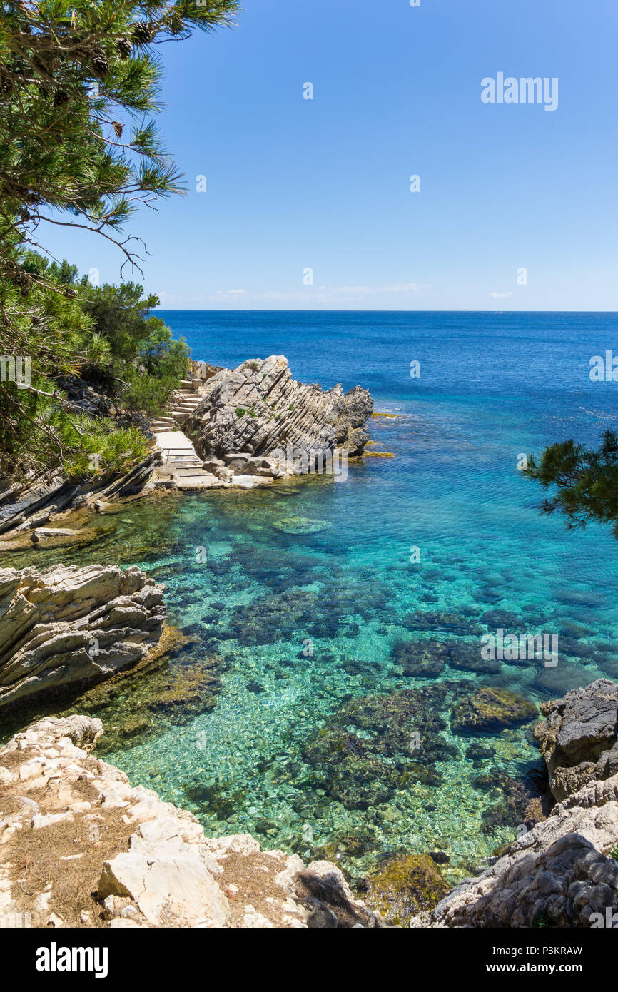 Mallorca, klare Wasser des Paradise Bay Cala Gat weiter nach Cala Ratjada. Stockfoto