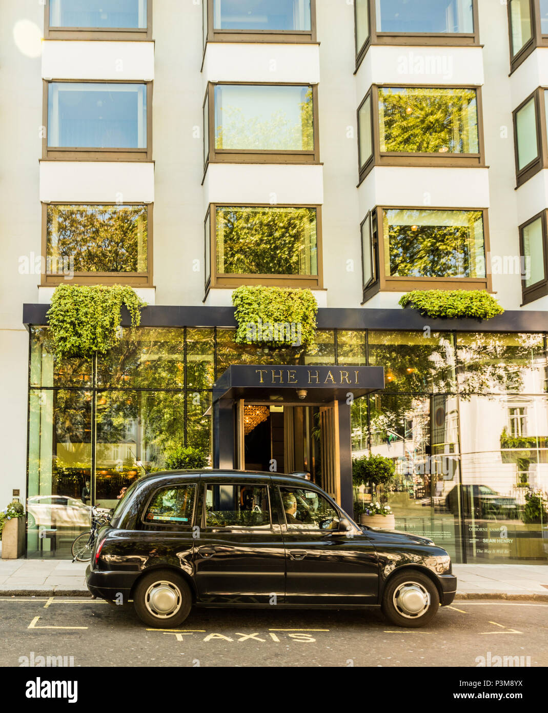 Das Hotel Hari in Knightsbridge in London. Stockfoto