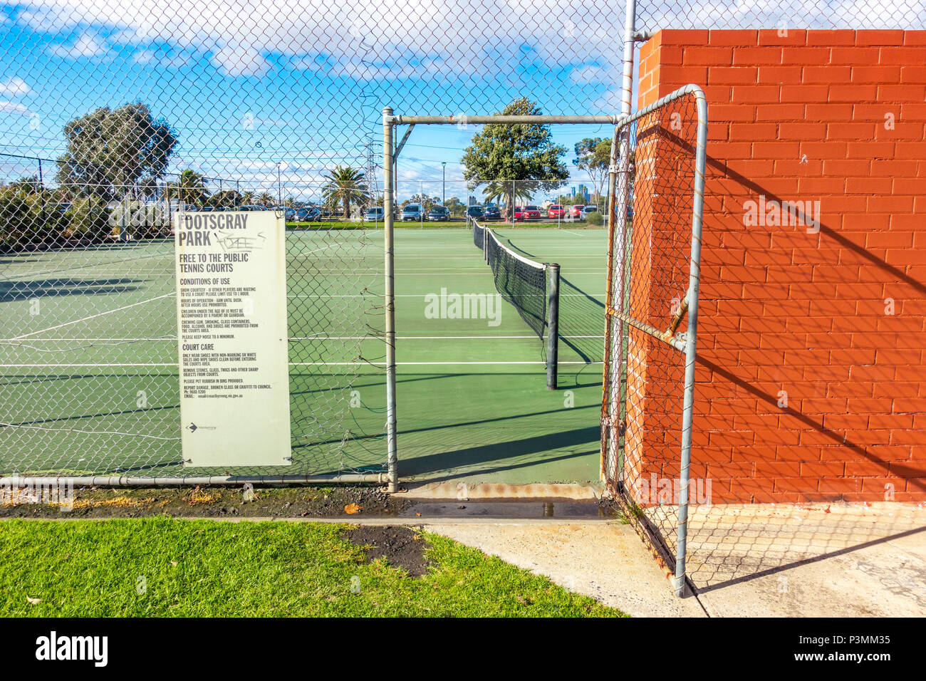 Eingang des freien Tennisplatz in Footscray Park. Melbourne, VIC, Australien Stockfoto