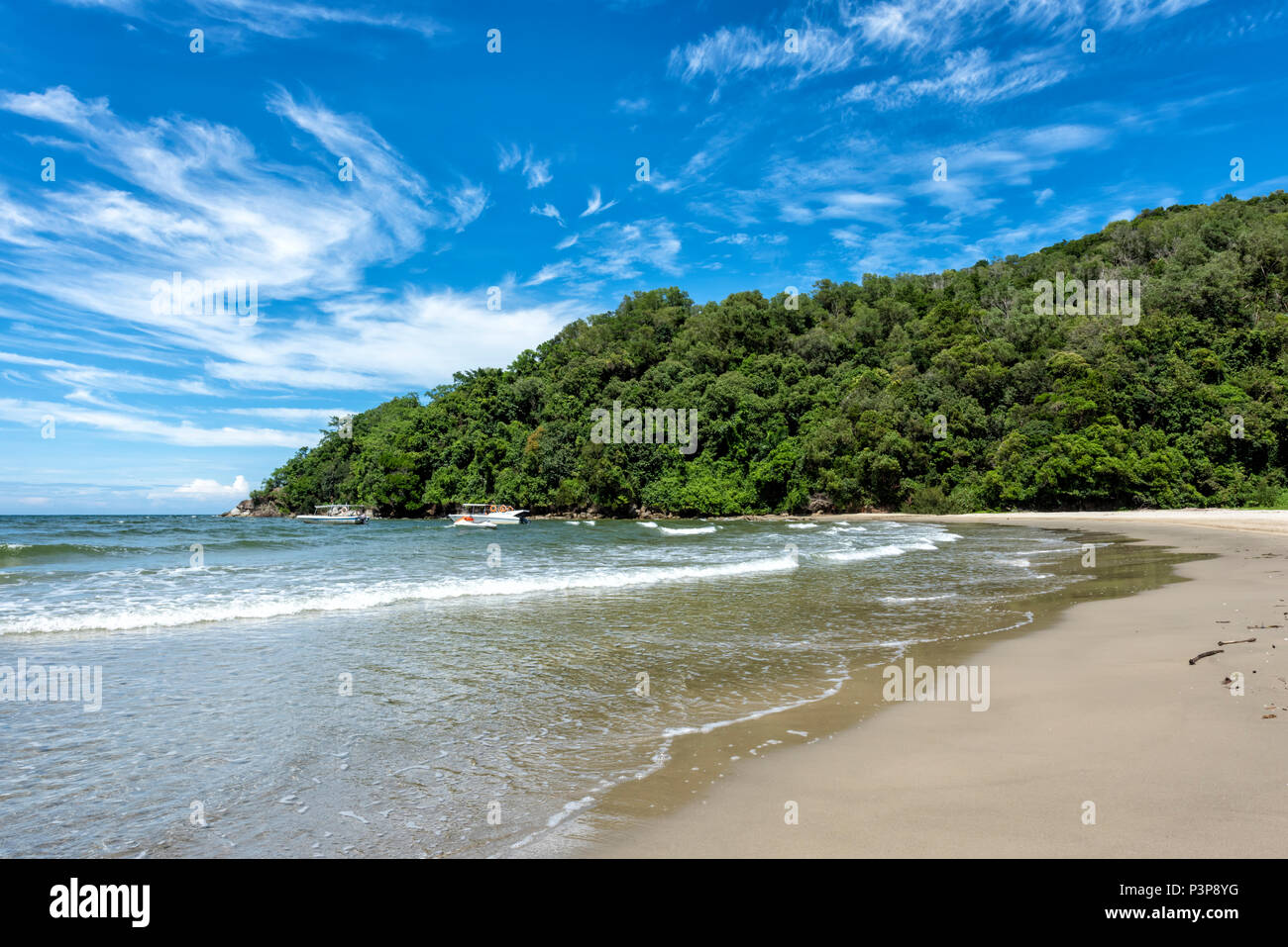 Das Südchinesische Meer runden den Strand in Kota Kinabalu auf Borneo, Malaysia Stockfoto