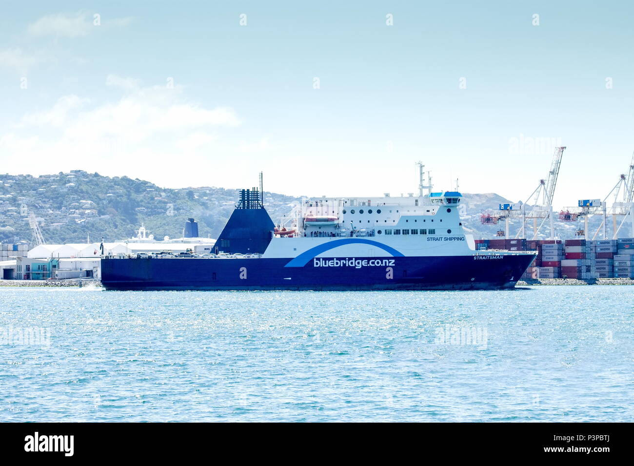 Wellington, Neuseeland - 13. Februar 2016: Die BLUEBRIDGE Cook Strait Fähre Passagiere, Fahrzeuge und Fracht zwischen Wellington und Picton da Stockfoto