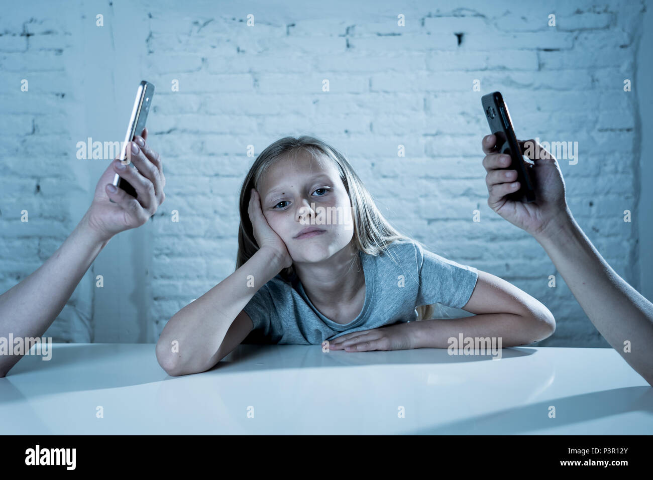 Neglected Child Parent Stockfotos & Neglected Child Parent Bilder Alamy