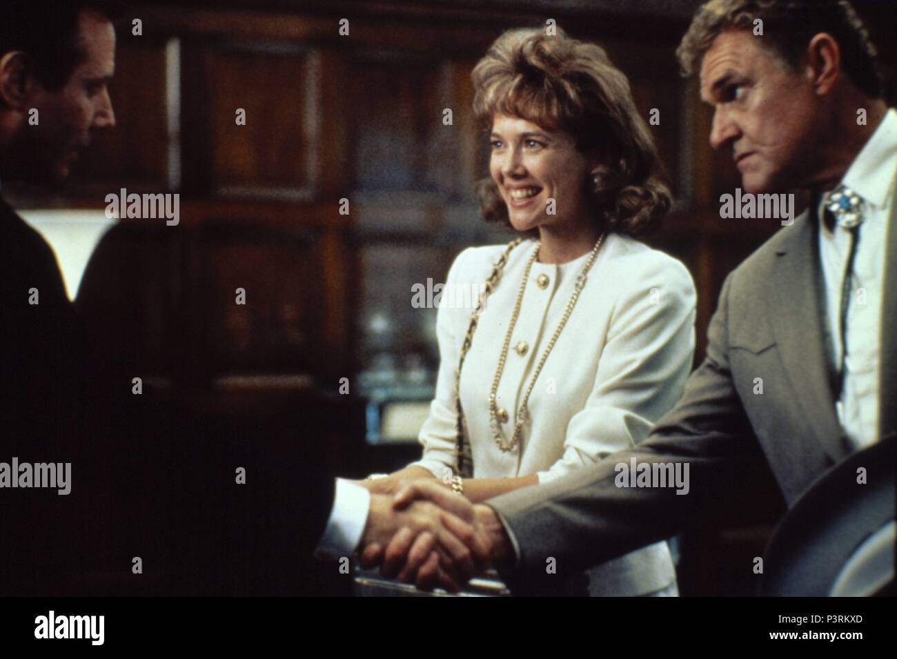 Original Film Titel: THE GRIFTERS. Englischer Titel: The GRIFTERS. Regisseur: Stephen Frears. Jahr: 1990. Stars: Annette Bening. Credit: Cineplex Odeon Film, INC/Album Stockfoto