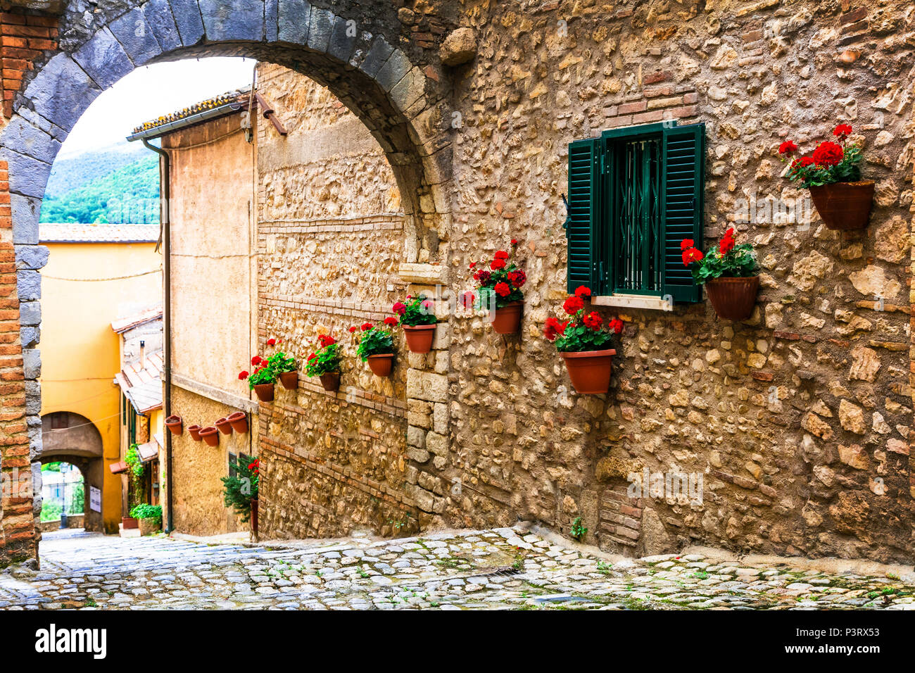 Alte Straßen der italienischen Dorf, Casperia, Rieti Provinz. Stockfoto
