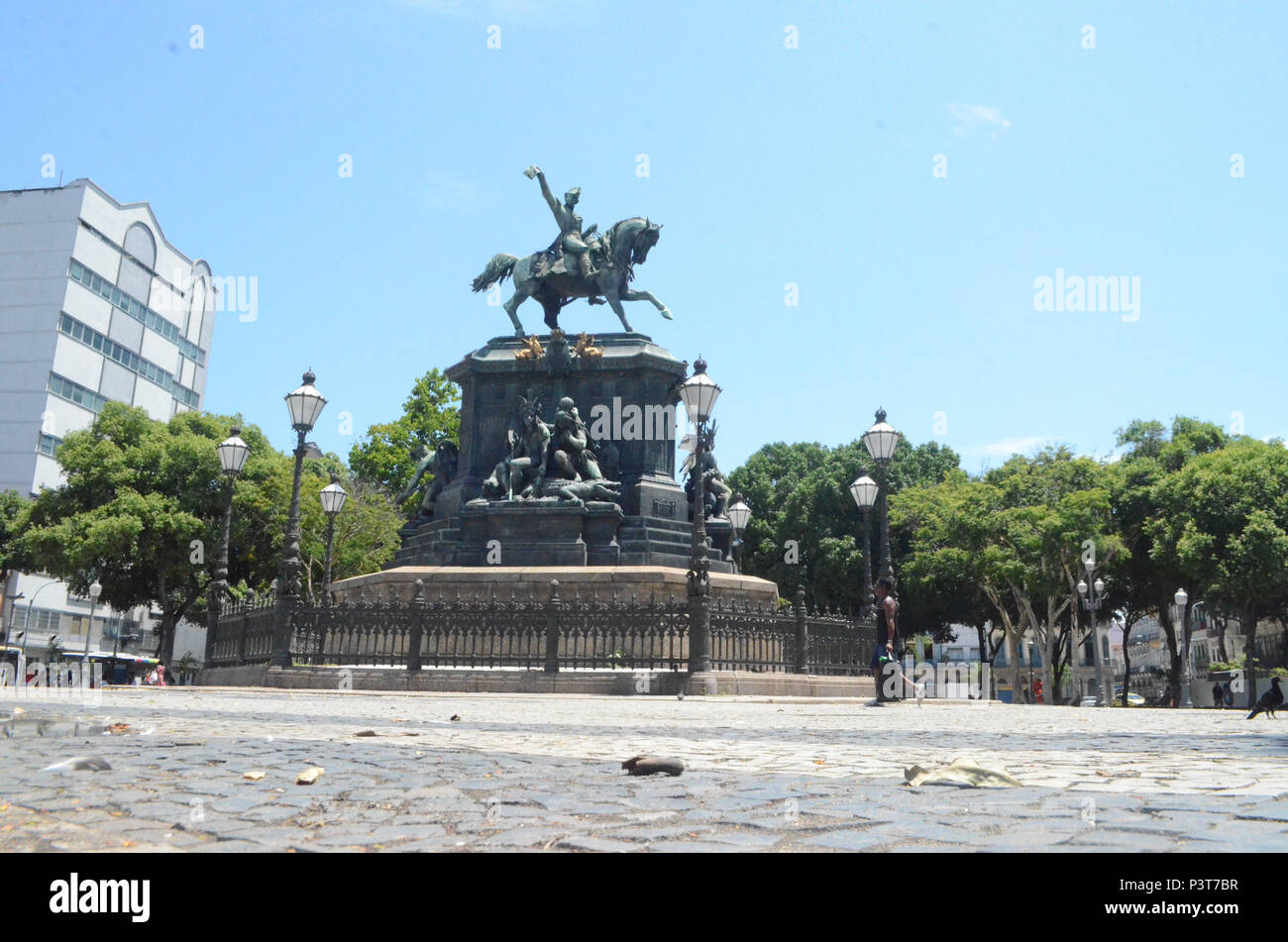 RIO DE JANEIRO, RJ - 20.02.2016 - MONUMENTO DOM PEDRO I-Na Cidade do Rio de Janeiro momumento ein Dom Pedro 1º que proclamou a Independência do Brasil esta situado na Praça Tiradentes keine Centro da Cidade do Rio de Janeiro. Na Foto: Momumento ein Dom Pedro 1º na Praça Tiradentes keine Centro da Cidade do da Cidade do Rio de Janeiro. (Foto: Bernardo Gomes/Fotoarena) Stockfoto