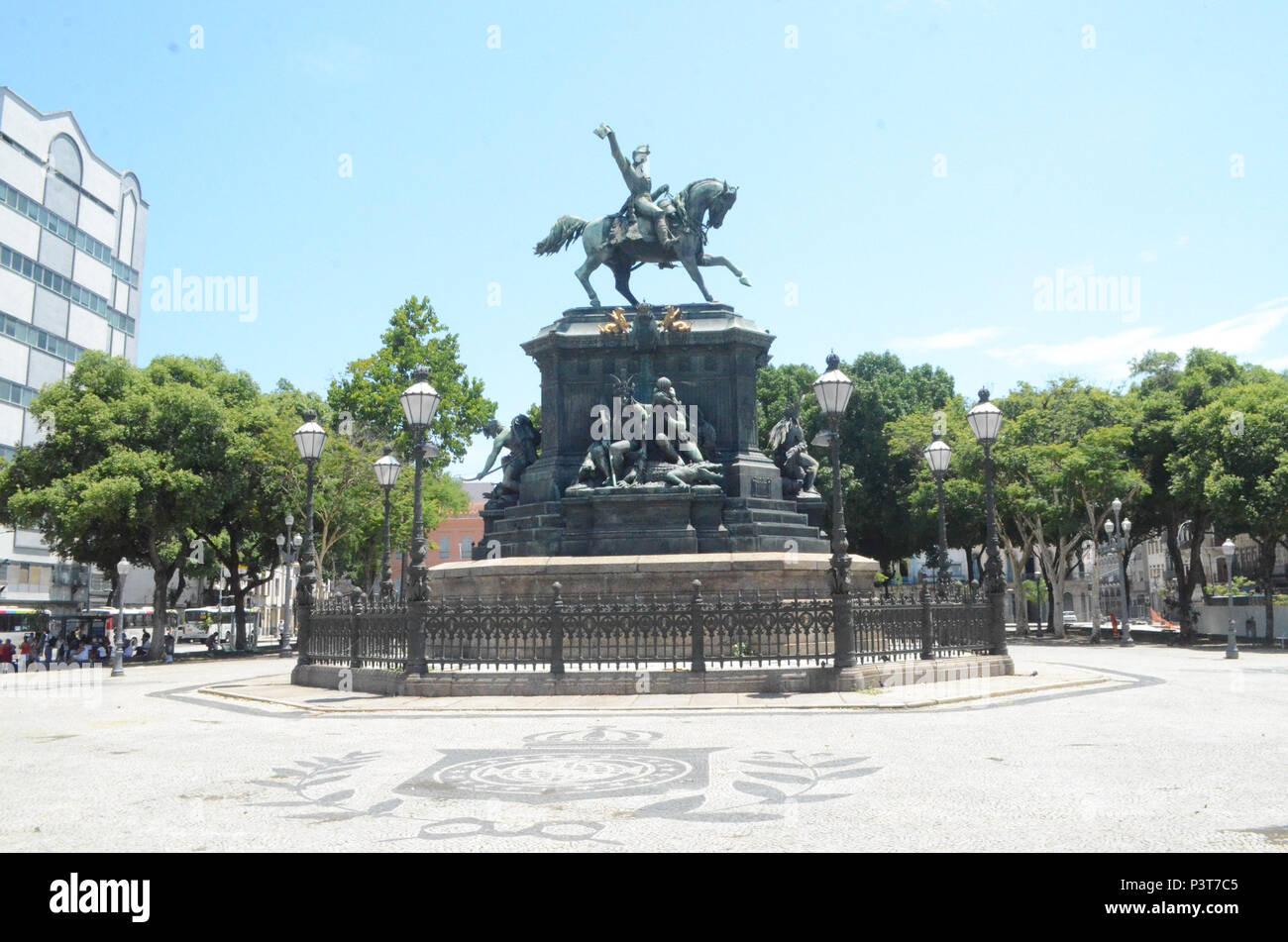 RIO DE JANEIRO, RJ - 20.02.2016 - MONUMENTO DOM PEDRO I-Na Cidade do Rio de Janeiro momumento ein Dom Pedro 1º que proclamou a Independência do Brasil esta situado na Praça Tiradentes keine Centro da Cidade do Rio de Janeiro. Na Foto: Momumento ein Dom Pedro 1º na Praça Tiradentes keine Centro da Cidade do da Cidade do Rio de Janeiro. (Foto: Bernardo Gomes/Fotoarena) Stockfoto