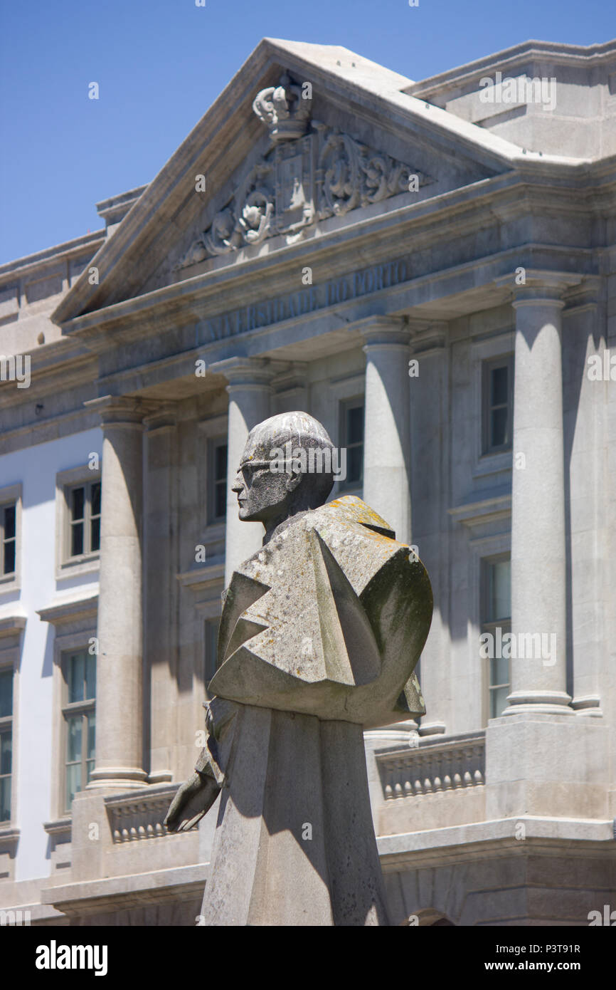 Statue der portugiesische Schriftsteller do Almada in Porto, Portugal Stockfoto