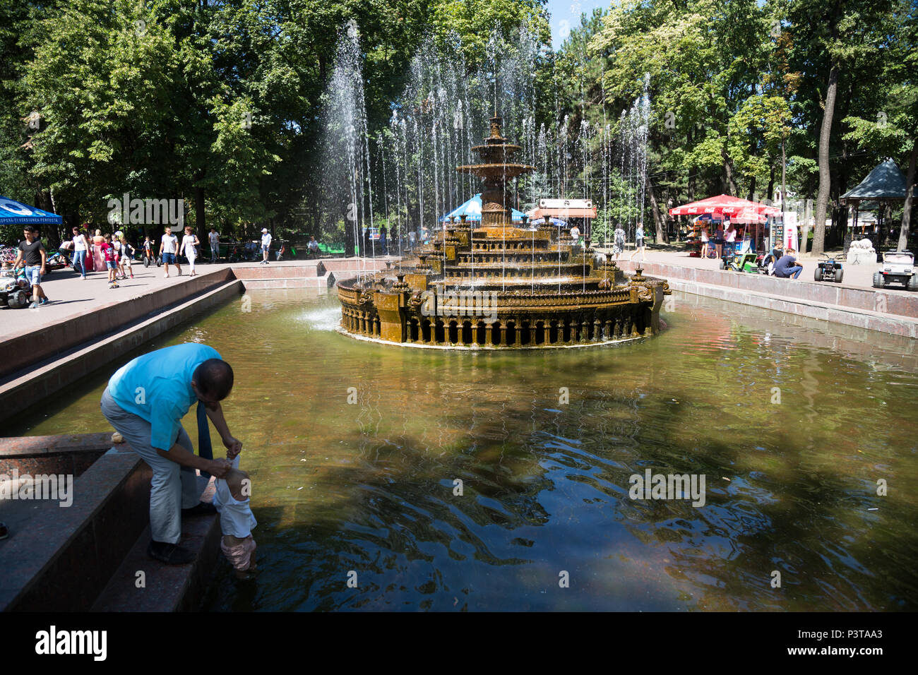 Moldau Chisinau - Brunnen im Park (Parcul Stefan cel Mare) Stockfoto