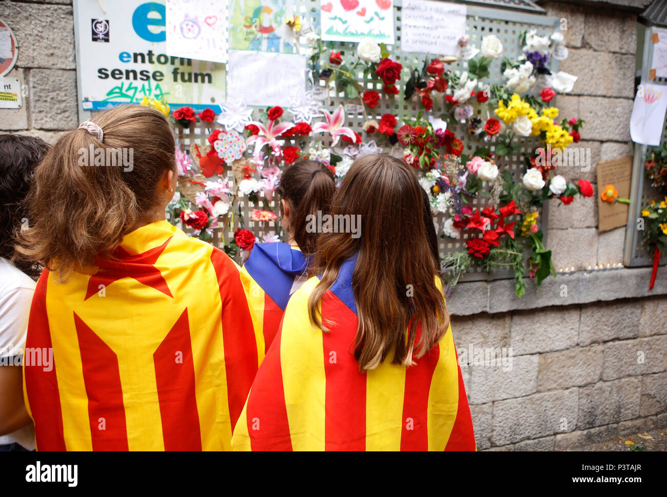 Girona, Katalonien, Spanien - Trauer um gewalttätigen Polizeieinsatz am Tag des Referendums über die Unabhängigkeit Stockfoto