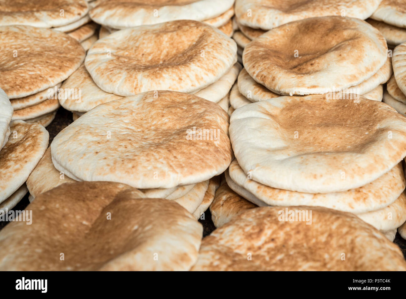 Pita Brot in einer Bäckerei Stockfoto