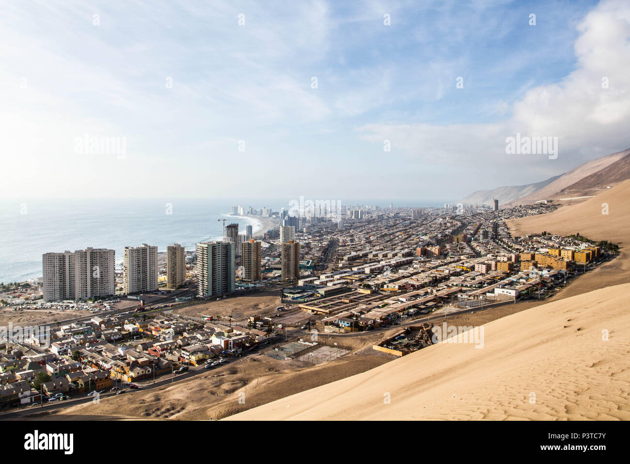 IQUIQUE, CHILE - 19.11.2015: DESERTO TUN ATACAMA - Cidade de Iquique Vista do Cerro Dragón, keine Deserto die Atacama. (Foto: Ricardo Ribas/Fotoarena) Stockfoto