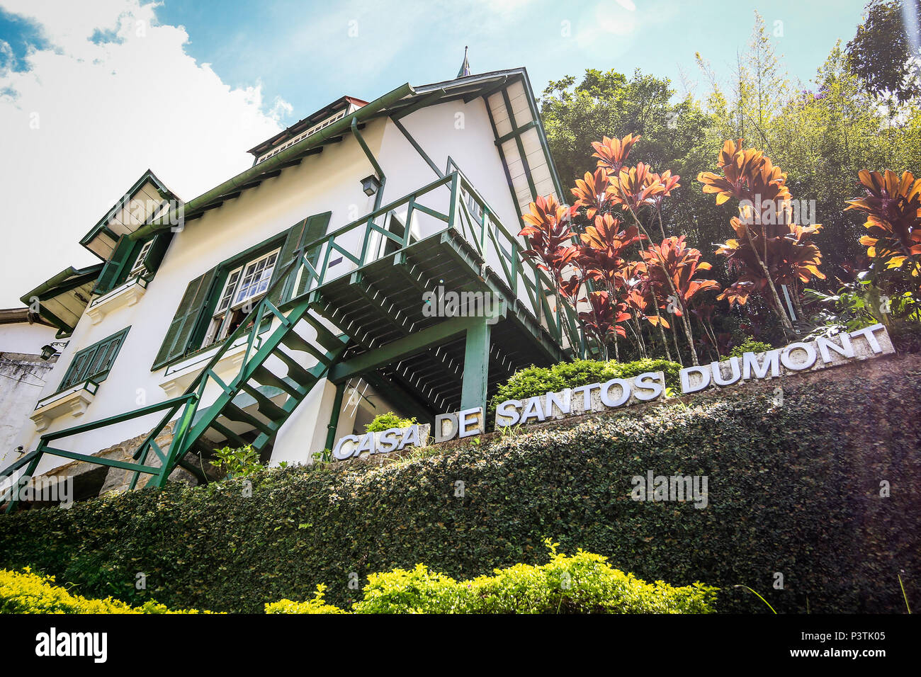 Petropolis, RJ - 08.03.2016: CASA DE SANTOS DUMONT - Idealizada pelo próprio Santos Dumont em 1918, Para ser sua Residência de verão. Casa é um Chalé estilo Alpino francês, chamada de "Encantada". (Foto: André Horta/Fotoarena) Stockfoto