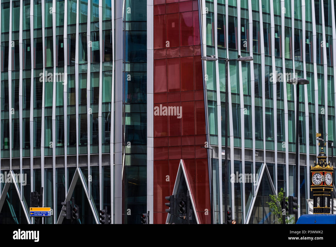 Nova Victoria, gemischte Nutzung Entwicklung bei 160 Victoria Street, London, England, Großbritannien Stockfoto