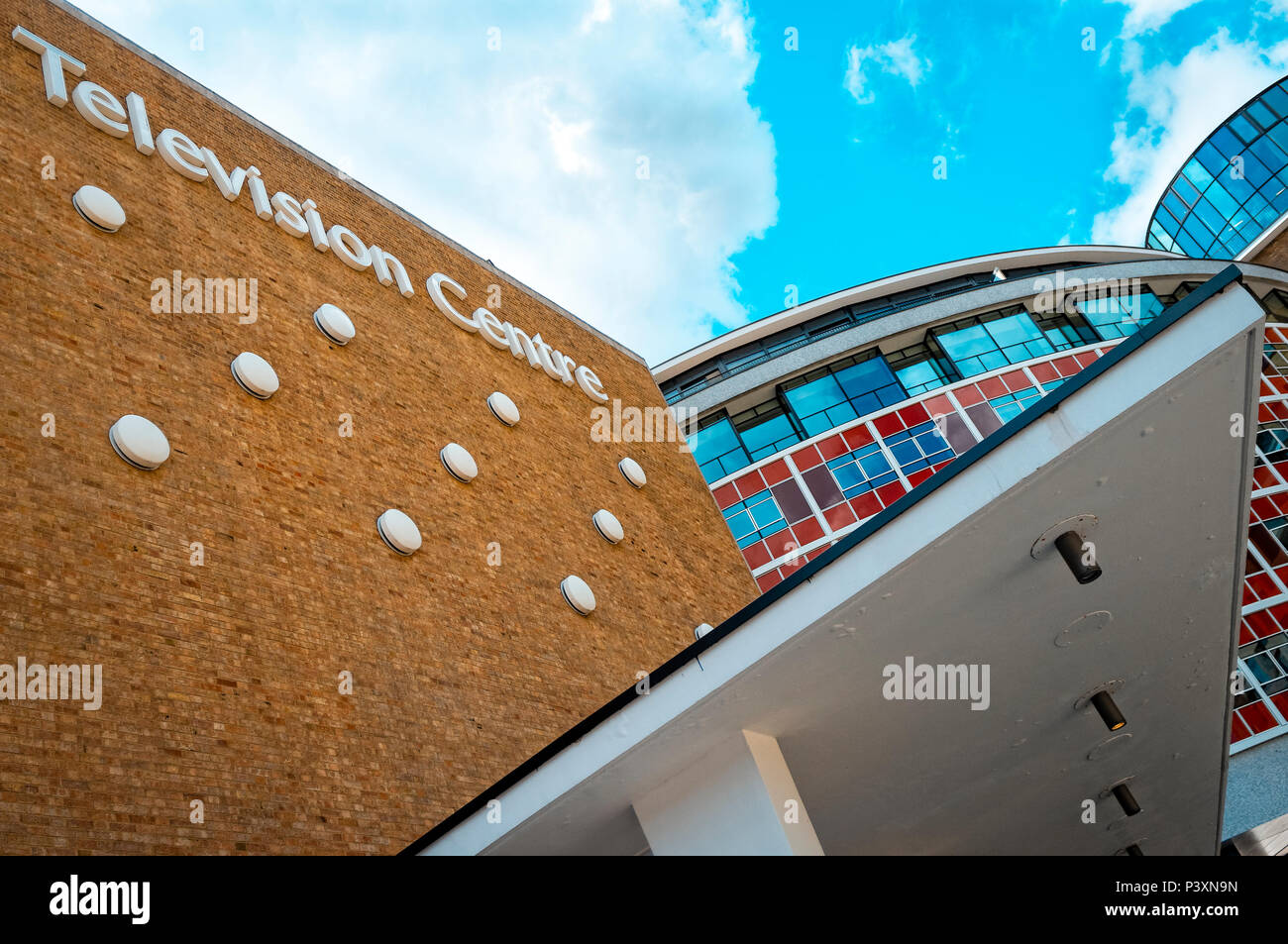 Television Centre in Shepherd's Bush Früher die Heimat der BBC-Fernsehen seit 1959 ist nun ein Wohnen und Freizeit Entwicklung. Stockfoto