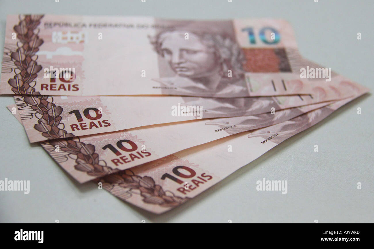 Dinheiro do Brasil, notas de Real, moeda Brasileira. Na Foto, cédulas de 10 Reais. Stockfoto