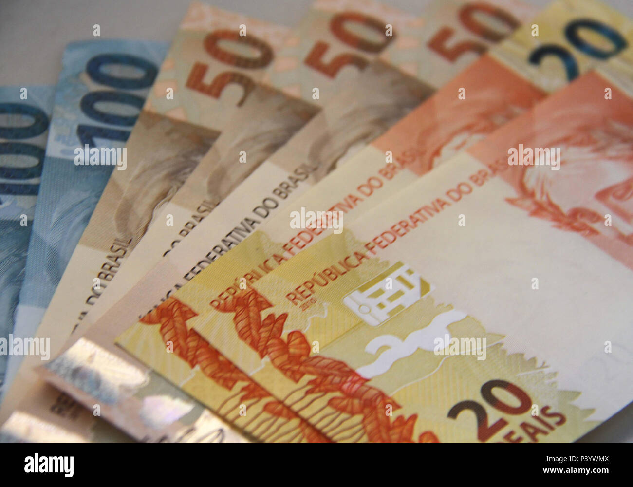 Dinheiro do Brasil, notas de Real, moeda Brasileira. Stockfoto