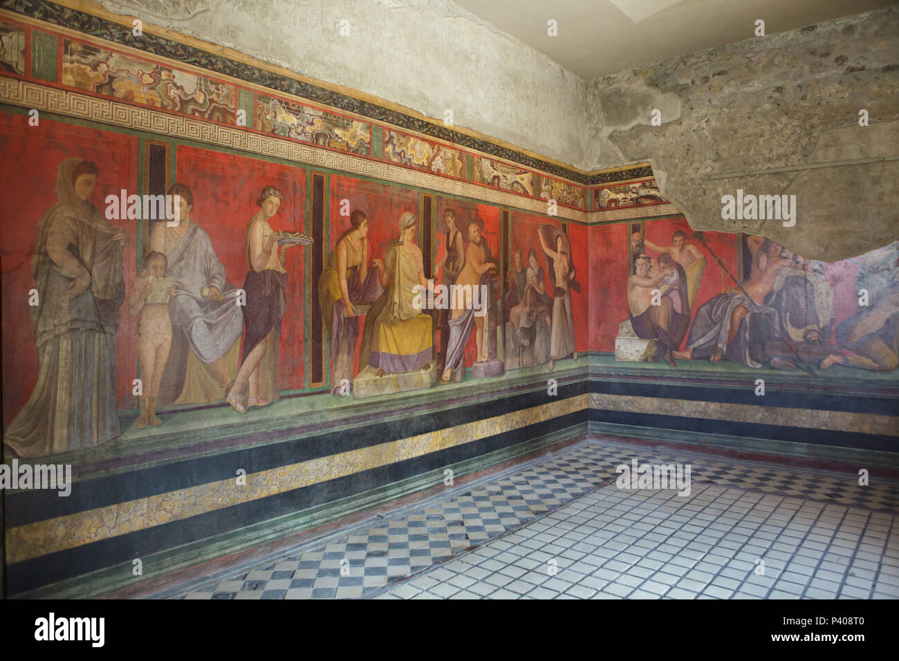 Dionysischen Mysterien (Bacchian Geheimnisse) im Römischen Fresken in den Triclinium (Römische Speisesaal) in der Villa der Mysterien (Villa dei Misteri) in die archäologische Stätte von Pompeji (Pompei) in der Nähe von Neapel, Kampanien, Italien dargestellt. Einleitung Ritus von der geheimnisvollen Kult des Dionysos (Bacchus) ist wahrscheinlich in der Fresken dargestellt. Stockfoto