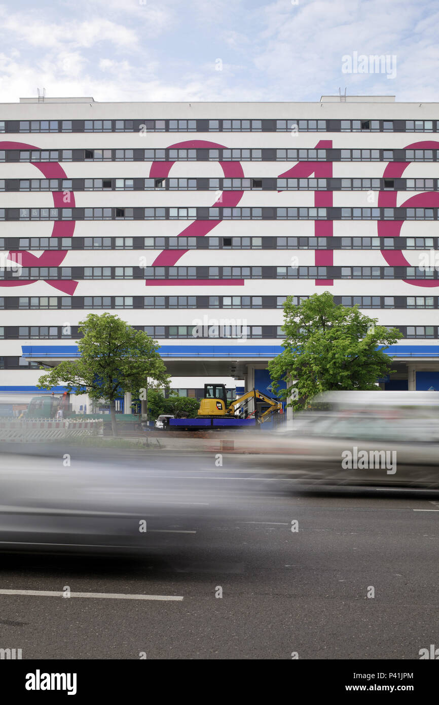 Berlin, Deutschland, Gebäude Q216 in der Frankfurter Allee in Berlin-Lichtenberg Stockfoto