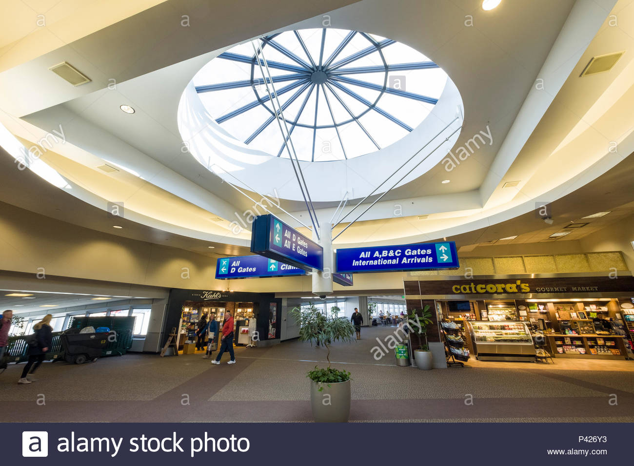 Grosse Runde Oberlicht In Den Dem Internationalen Flughafen
